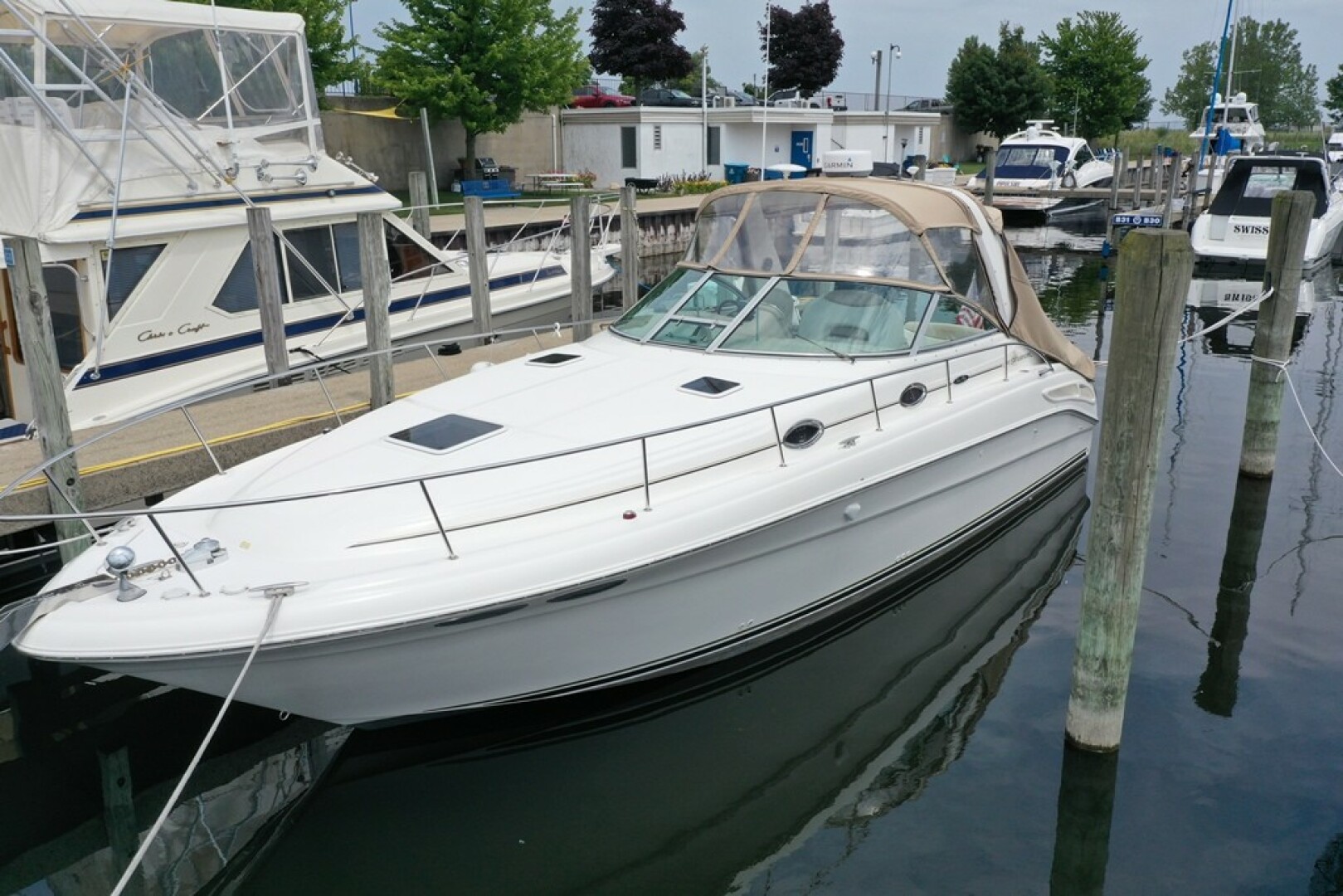 34ft Sea Ray Yacht For Sale