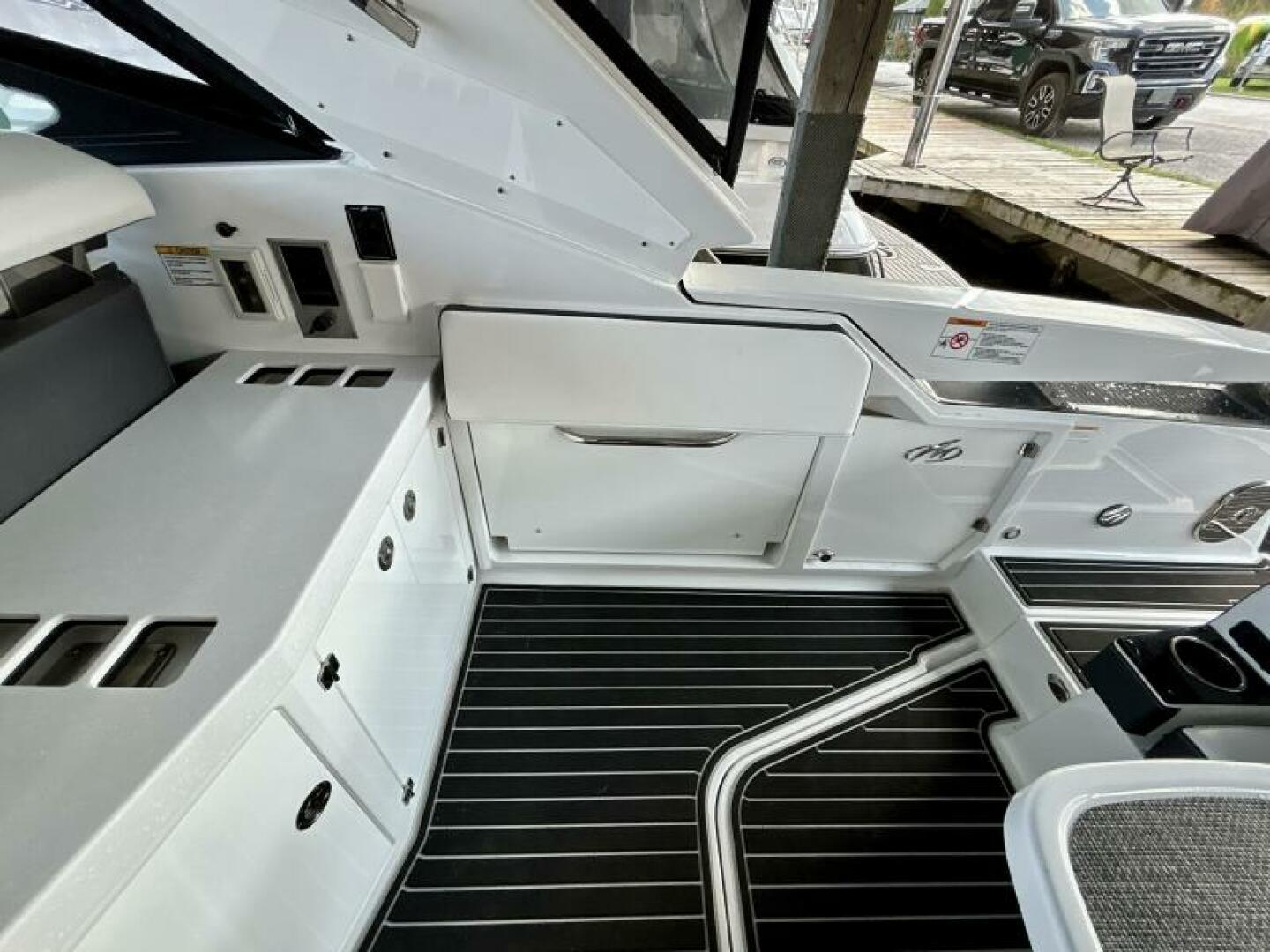 37ft Monterey Yacht For Sale
