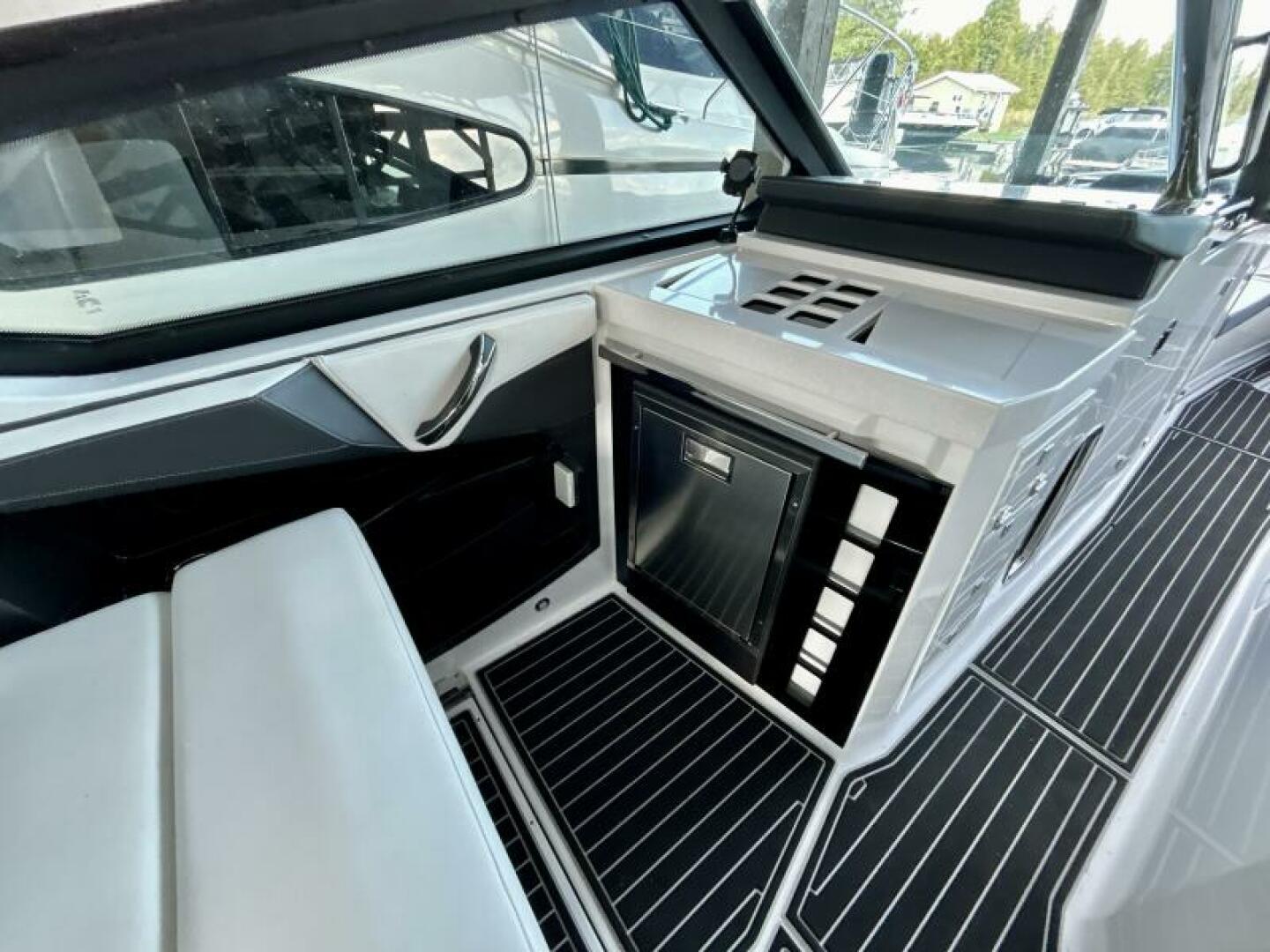 37ft Monterey Yacht For Sale