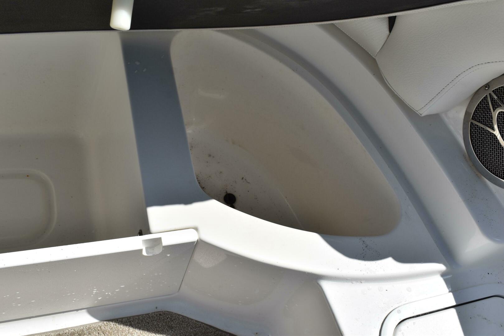 La Bella Vita 24ft Hurricane Yacht For Sale