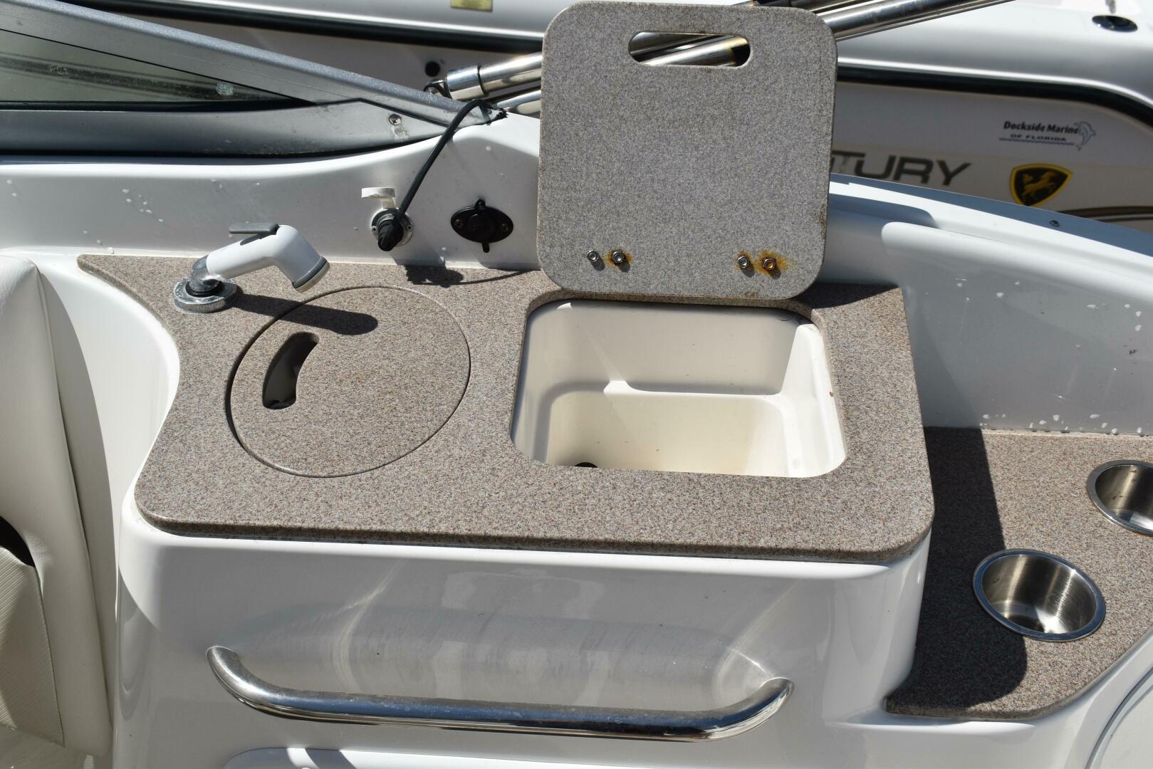 La Bella Vita 24ft Hurricane Yacht For Sale