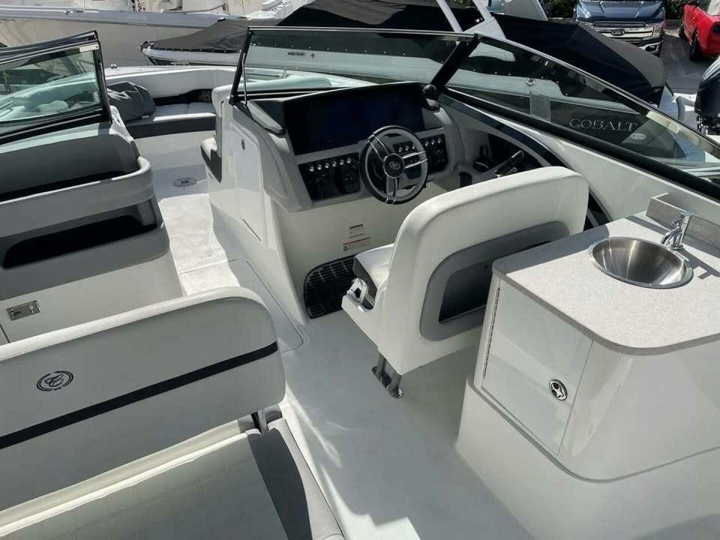 30ft Cobalt Yacht For Sale