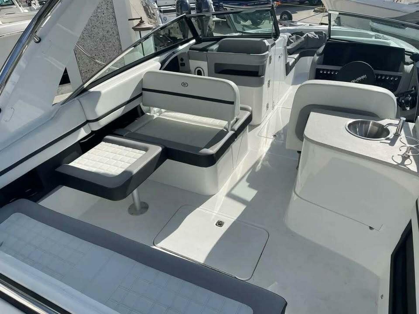 30ft Cobalt Yacht For Sale
