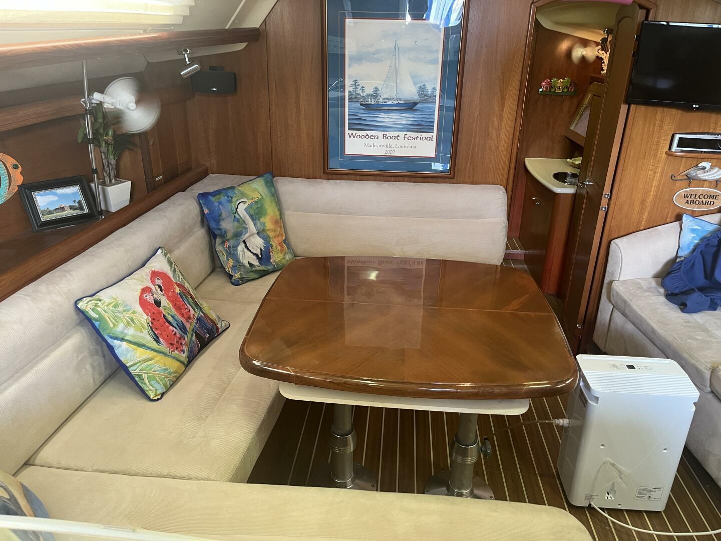 Livin The Dream 41ft Hunter Yacht For Sale