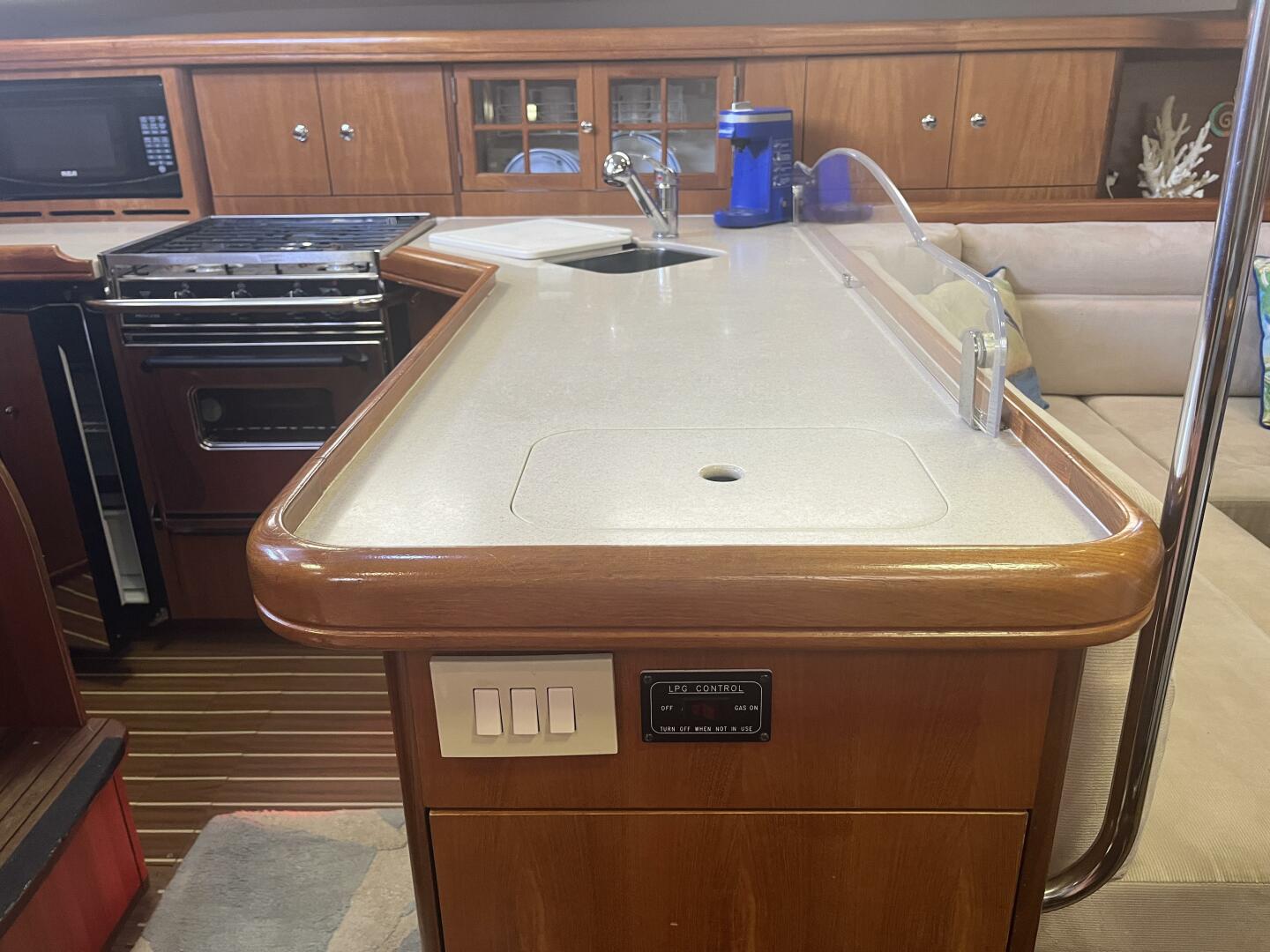 Livin The Dream 41ft Hunter Yacht For Sale