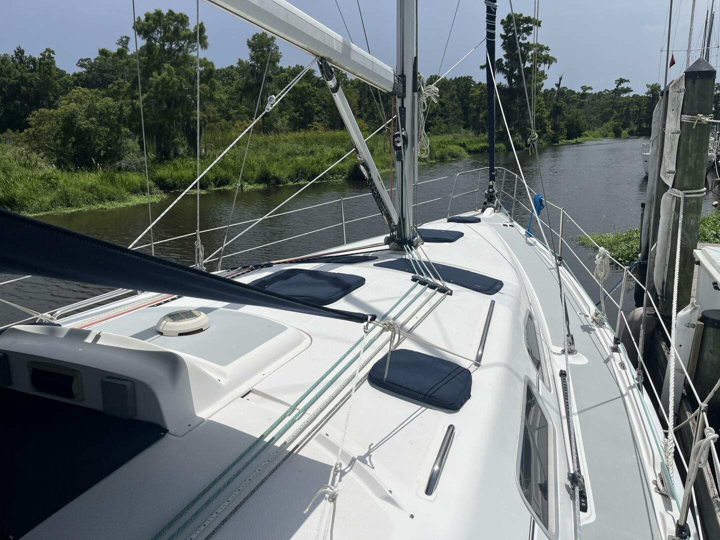Livin The Dream 41ft Hunter Yacht For Sale