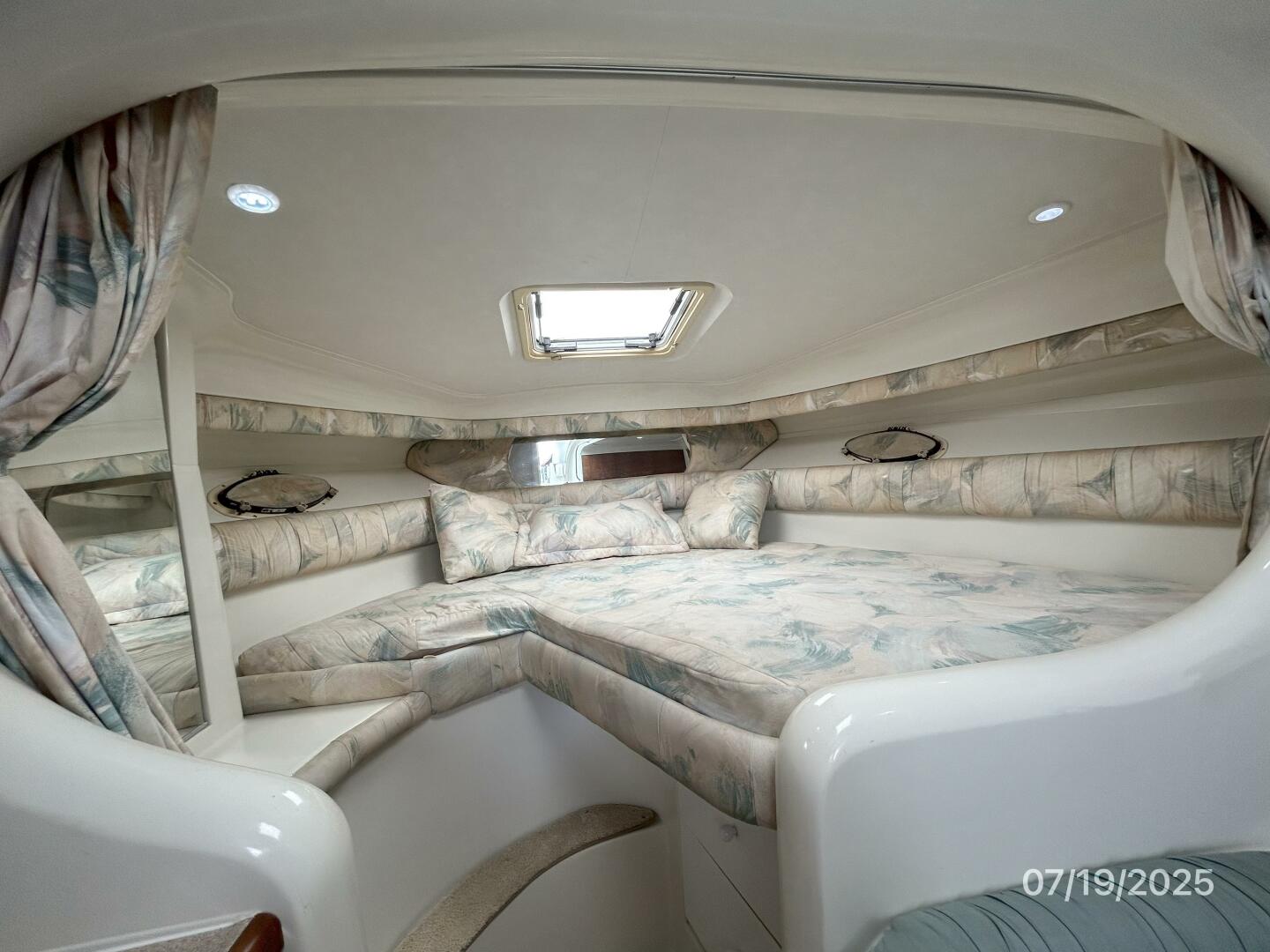 31' Silverton forward stateroom