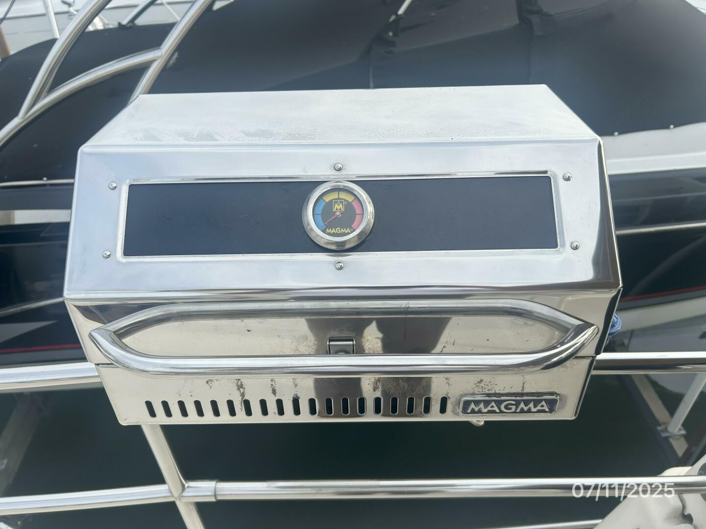 39' Mainship BBQ grill