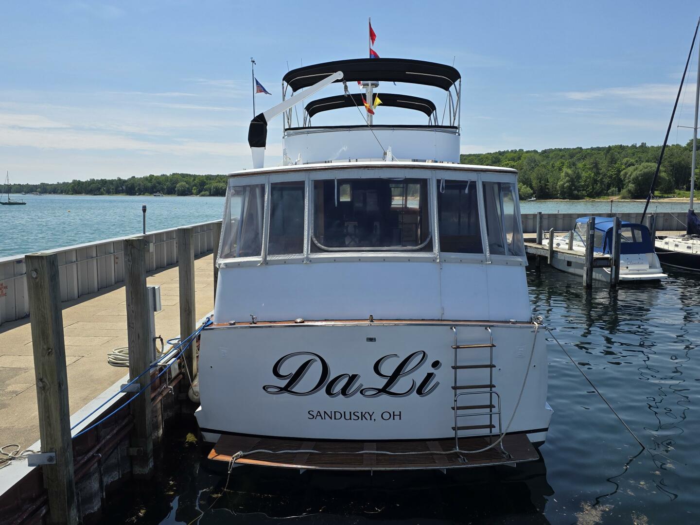 Dali 60ft Chris Craft Yacht For Sale