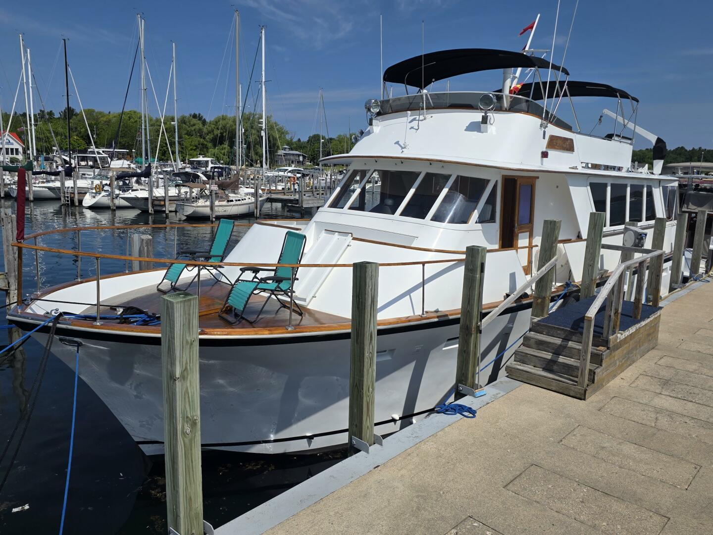 Dali 60ft Chris Craft Yacht For Sale
