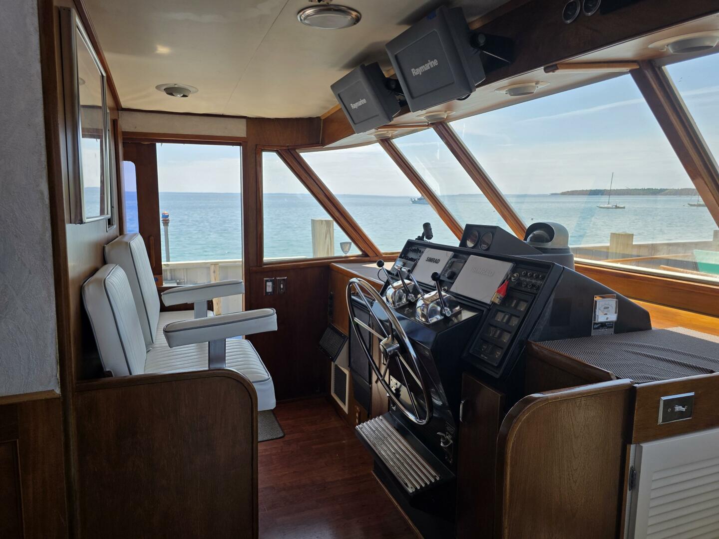 Dali 60ft Chris Craft Yacht For Sale
