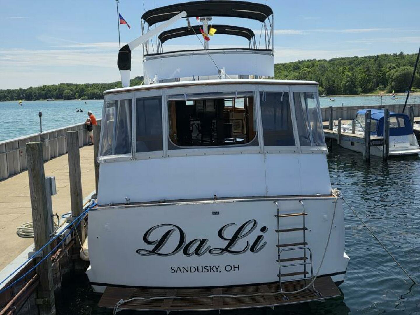 Dali 60ft Chris Craft Yacht For Sale