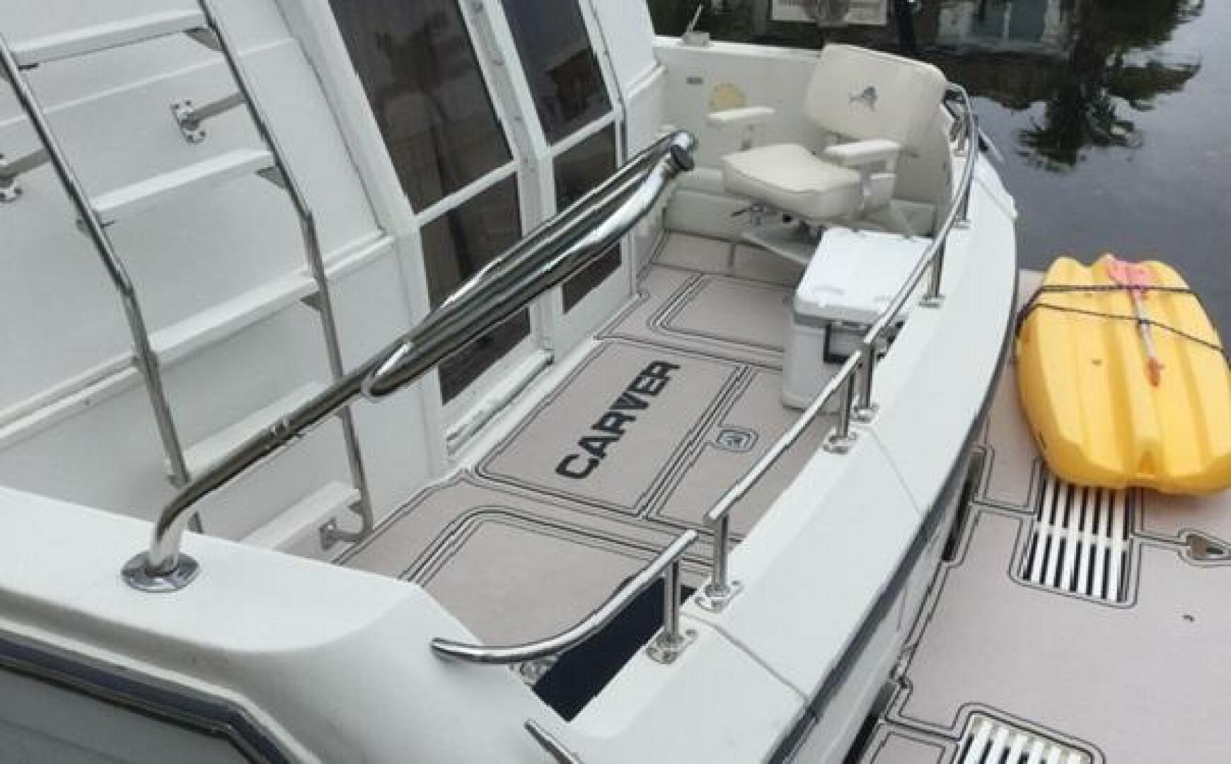 1995 Carver 430 cockpit