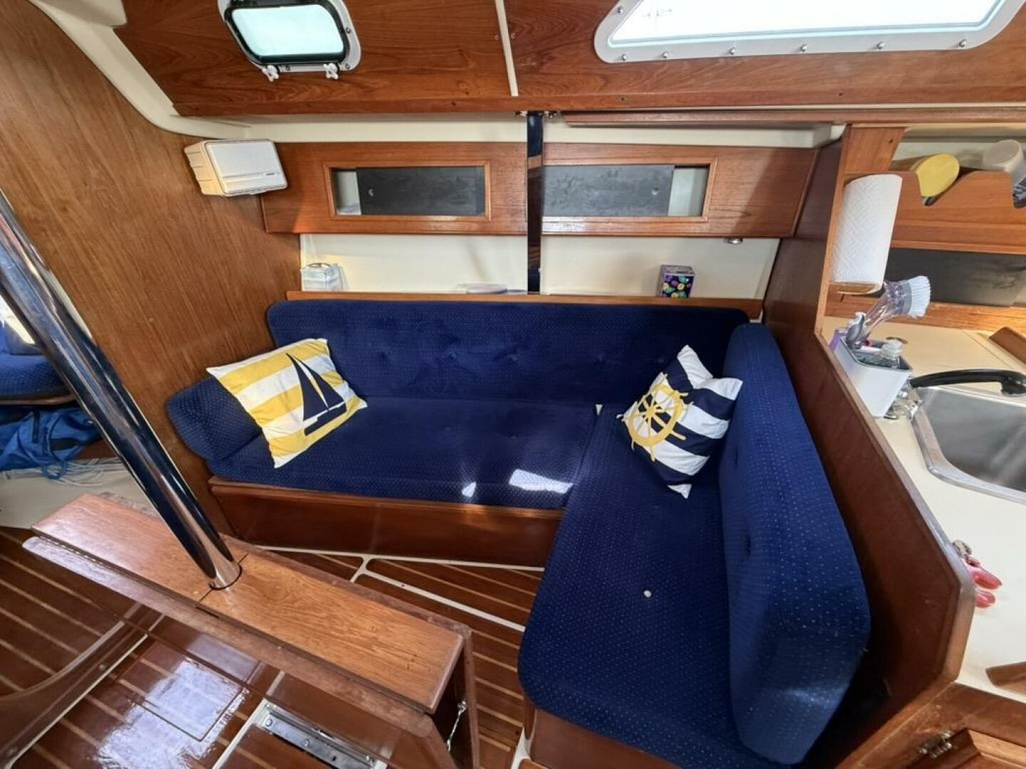 Sea Concerto 33ft Pearson Yacht For Sale