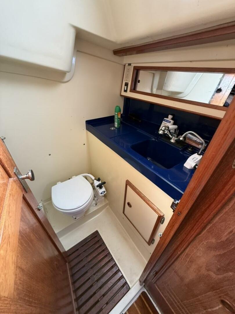 Sea Concerto 33ft Pearson Yacht For Sale
