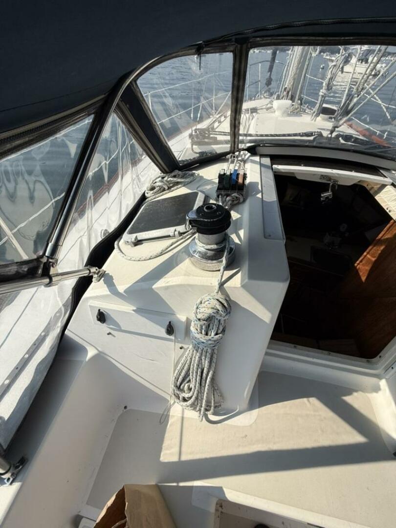 Sea Concerto 33ft Pearson Yacht For Sale