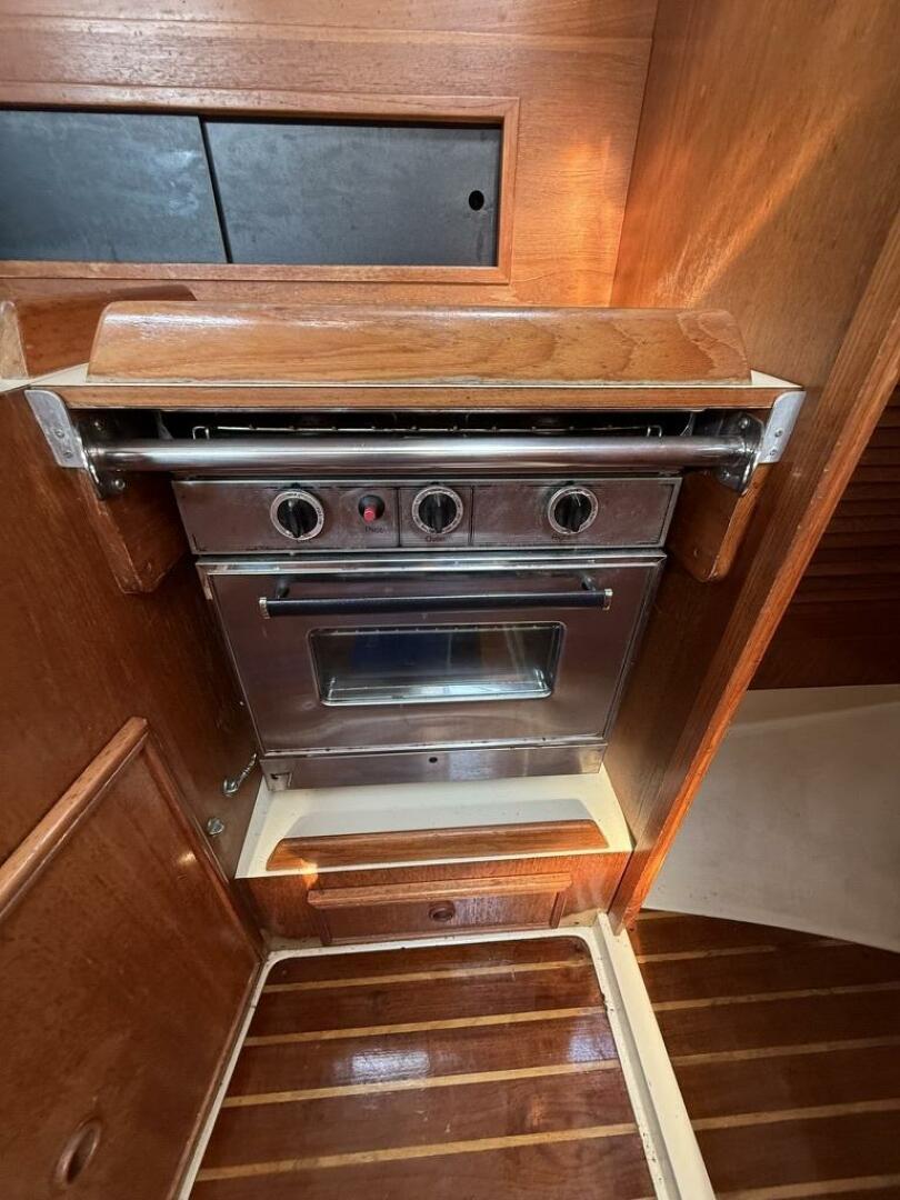 Sea Concerto 33ft Pearson Yacht For Sale