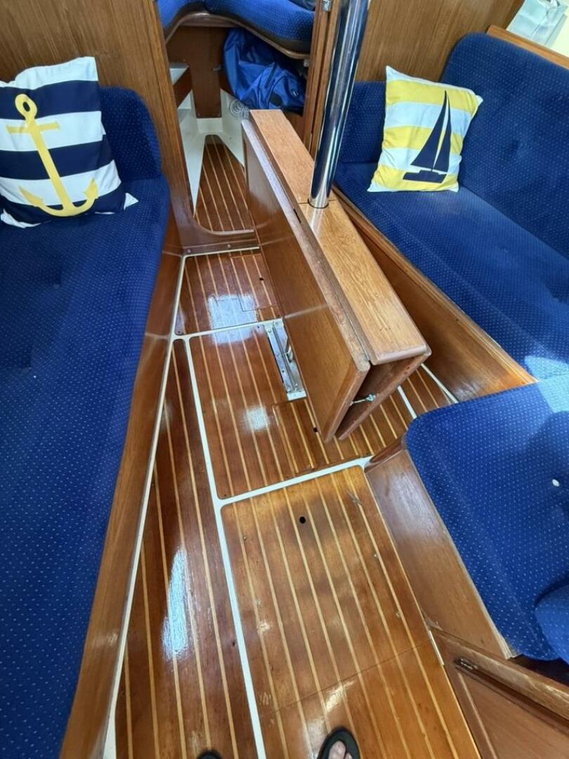 Sea Concerto 33ft Pearson Yacht For Sale