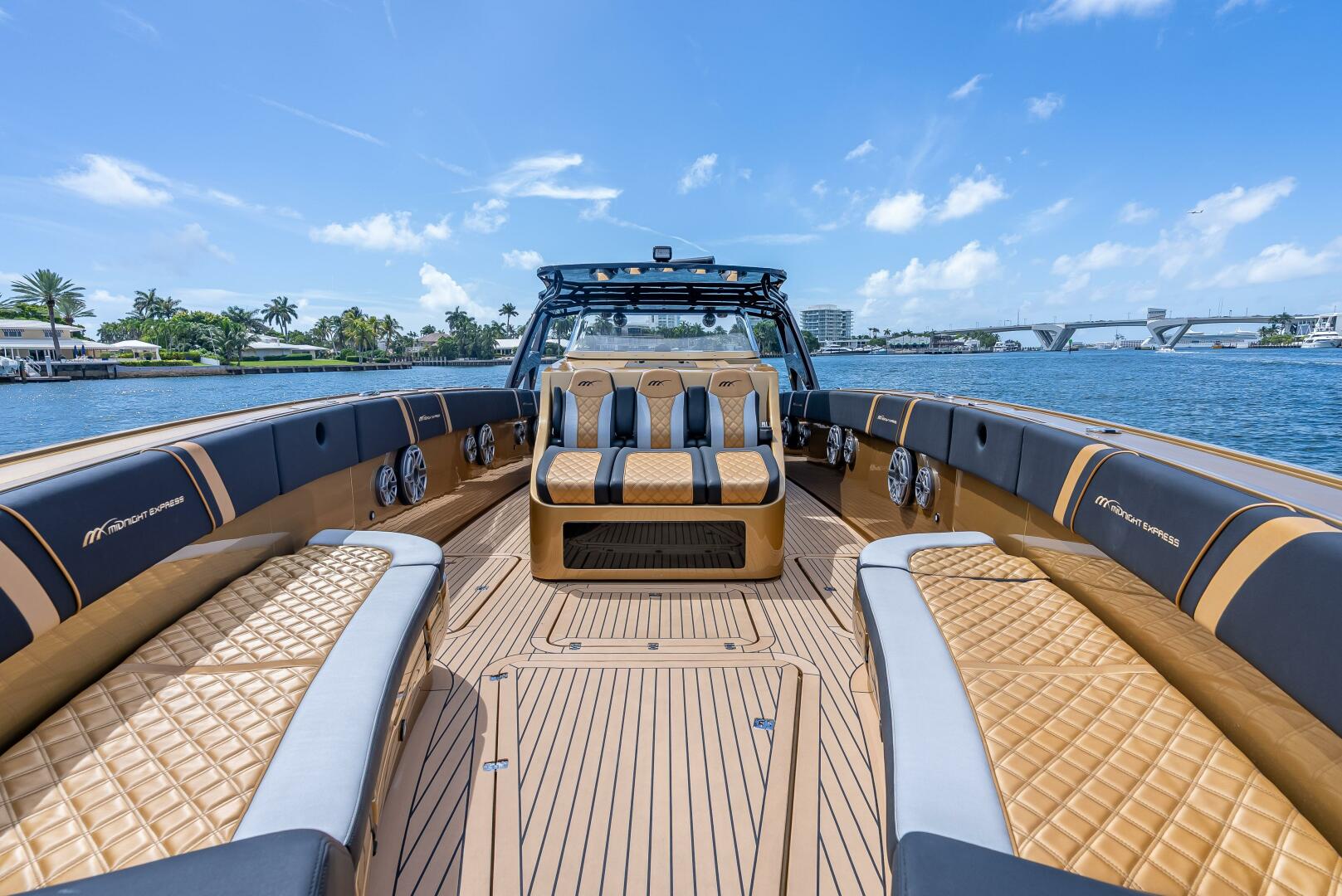 PERLA BIANCA II 43ft Midnight Express Yacht For Sale