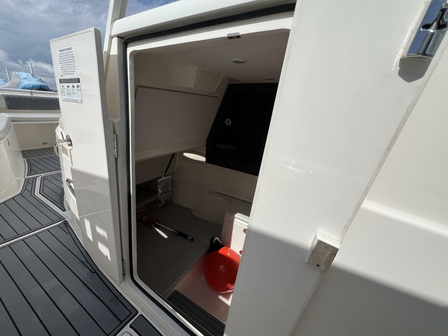 35ft Cobia Yacht For Sale