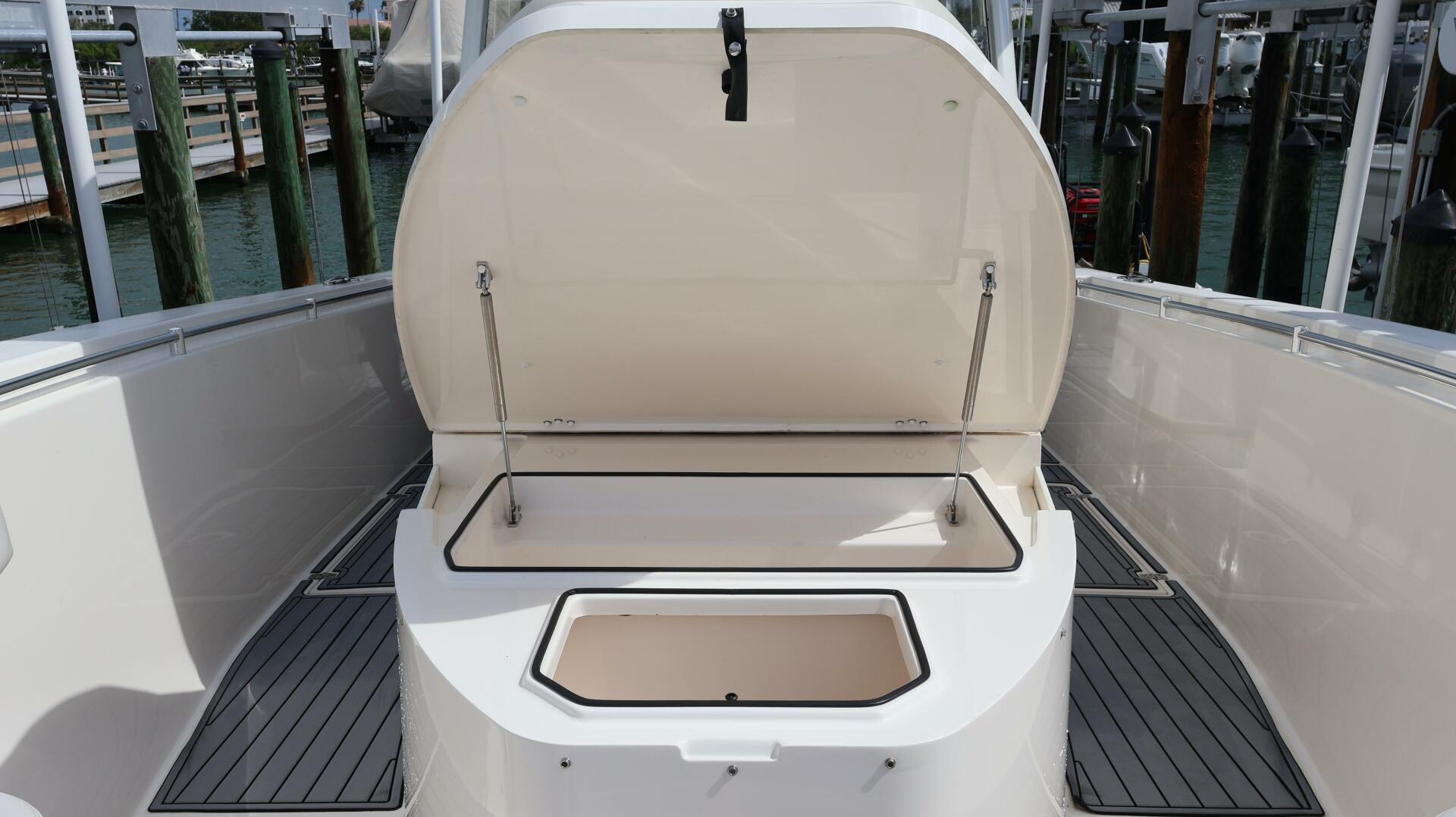 35ft Cobia Yacht For Sale