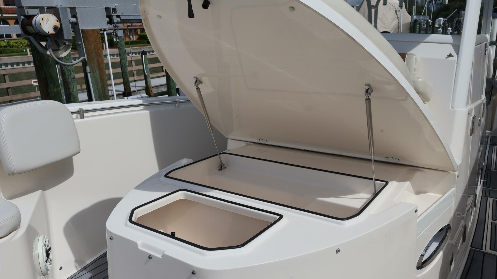 35ft Cobia Yacht For Sale