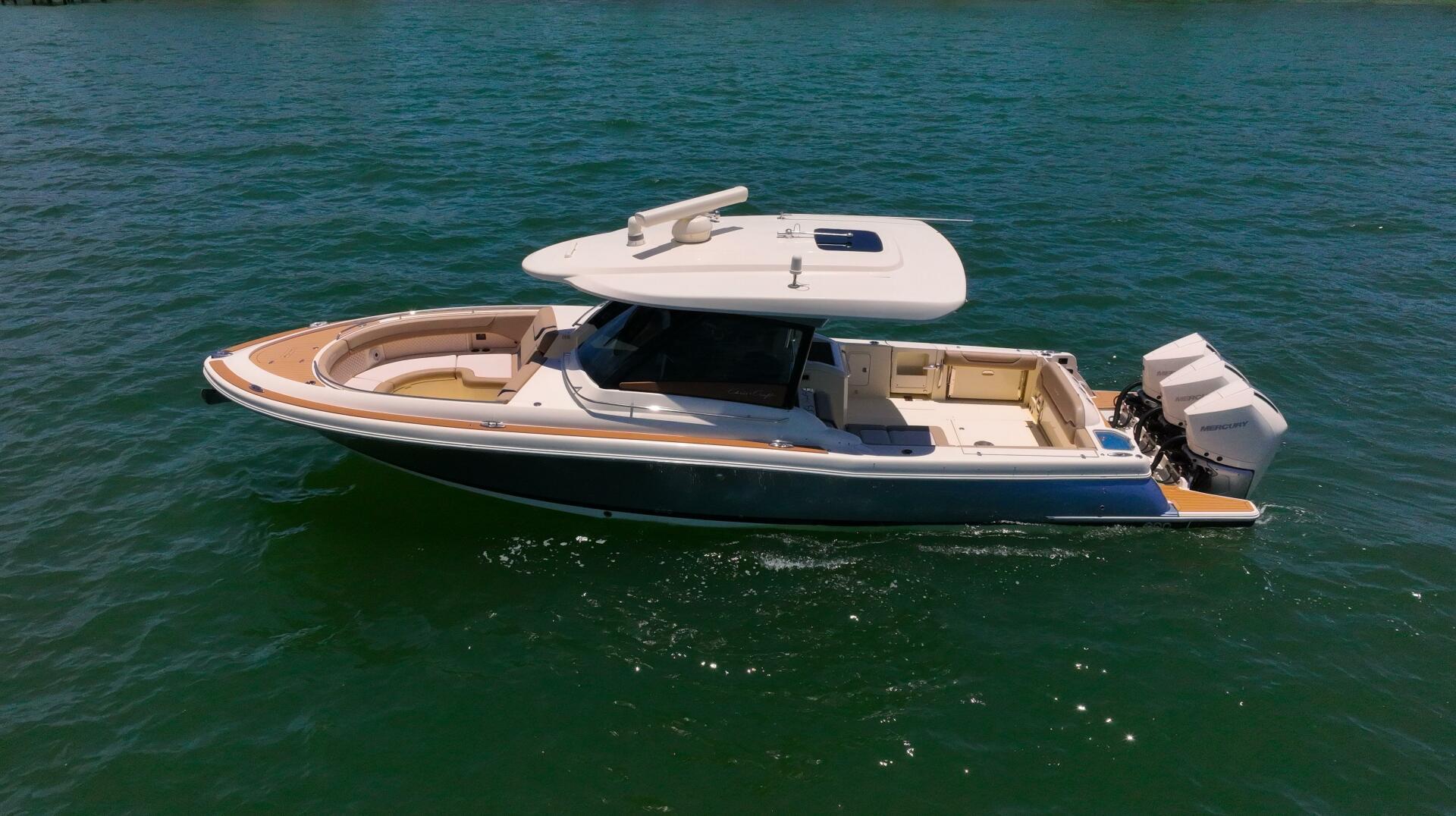 2022 Chris-Craft 35 Calypso