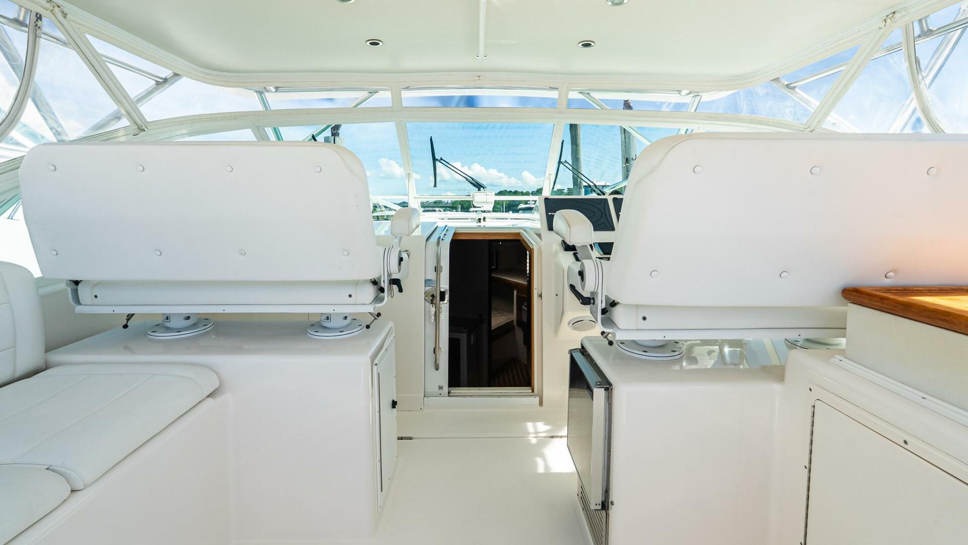 Gladiator 38ft Cabo Yacht For Sale