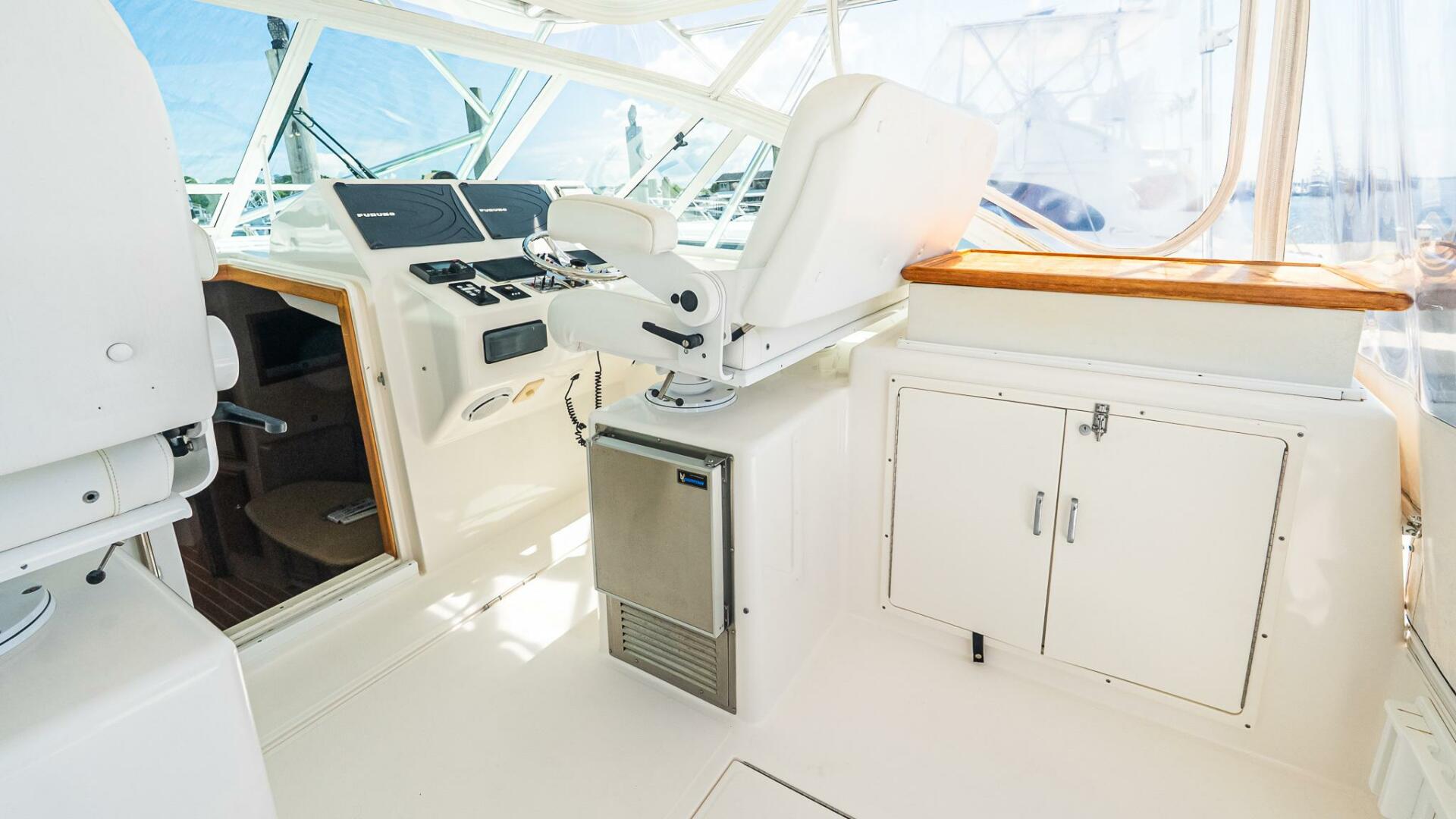Gladiator 38ft Cabo Yacht For Sale