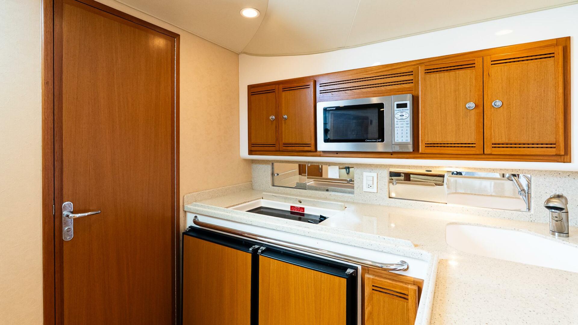 Gladiator 38ft Cabo Yacht For Sale