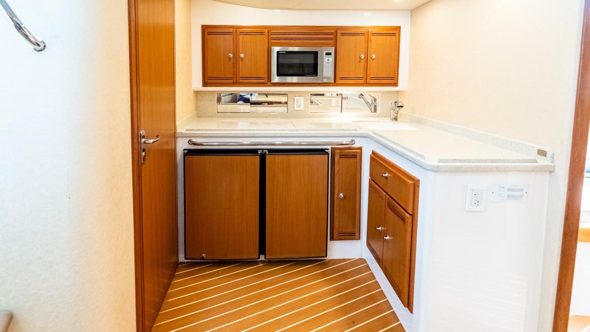 Gladiator 38ft Cabo Yacht For Sale