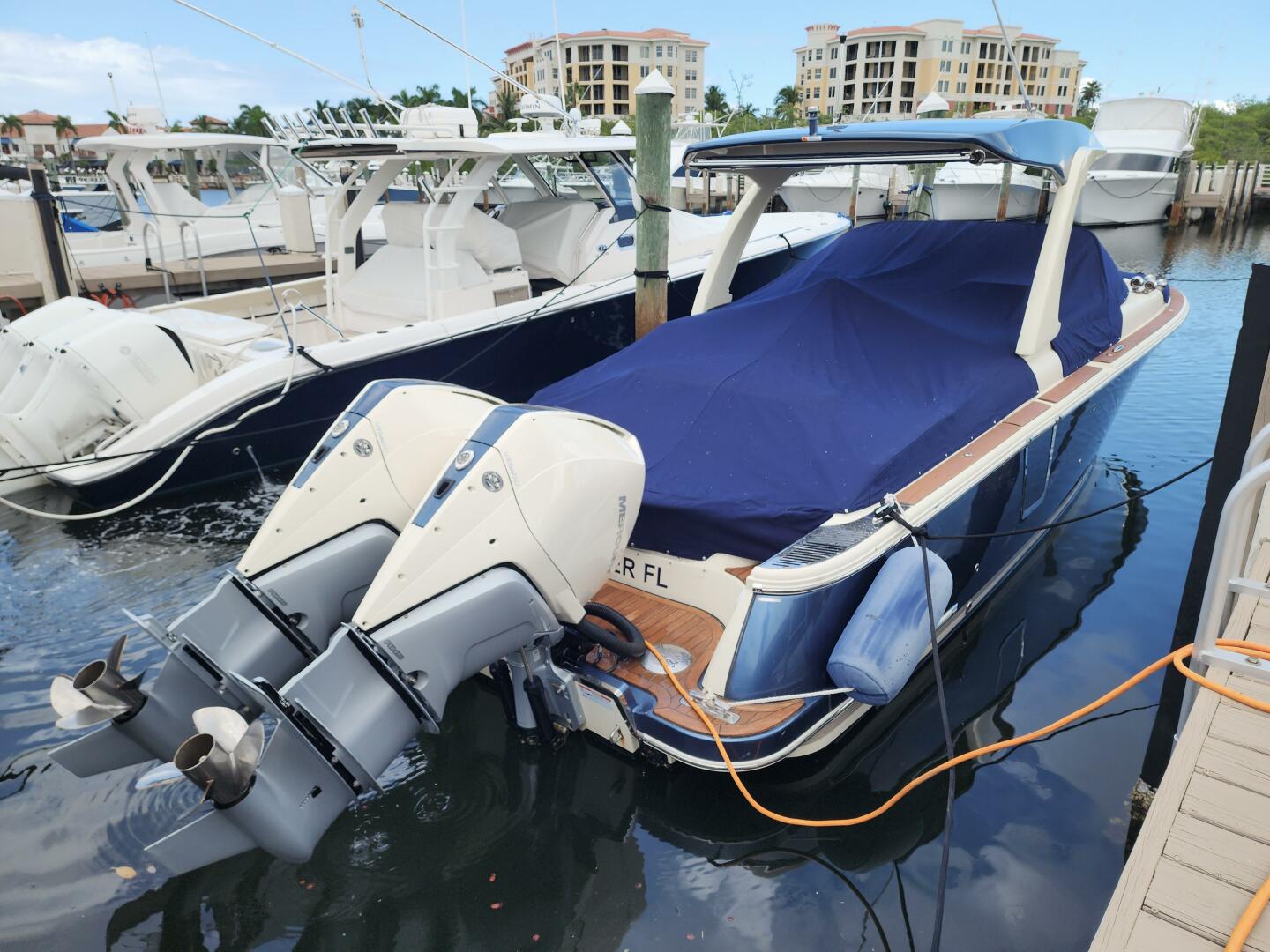 TURLTE TIME 31ft Chris Craft Yacht For Sale