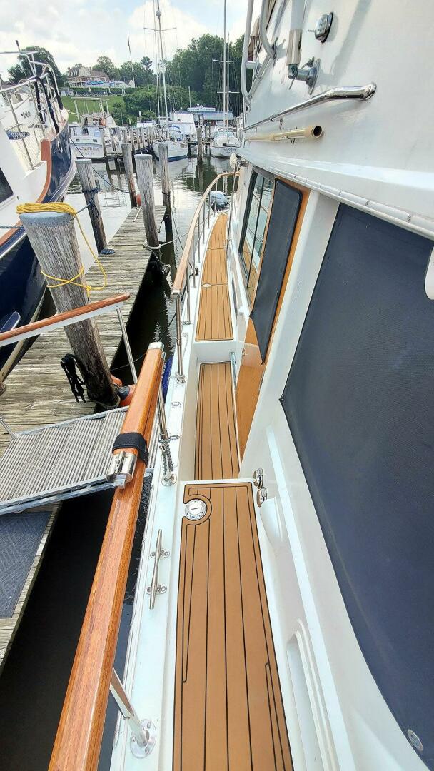 Side Walkway Starboard