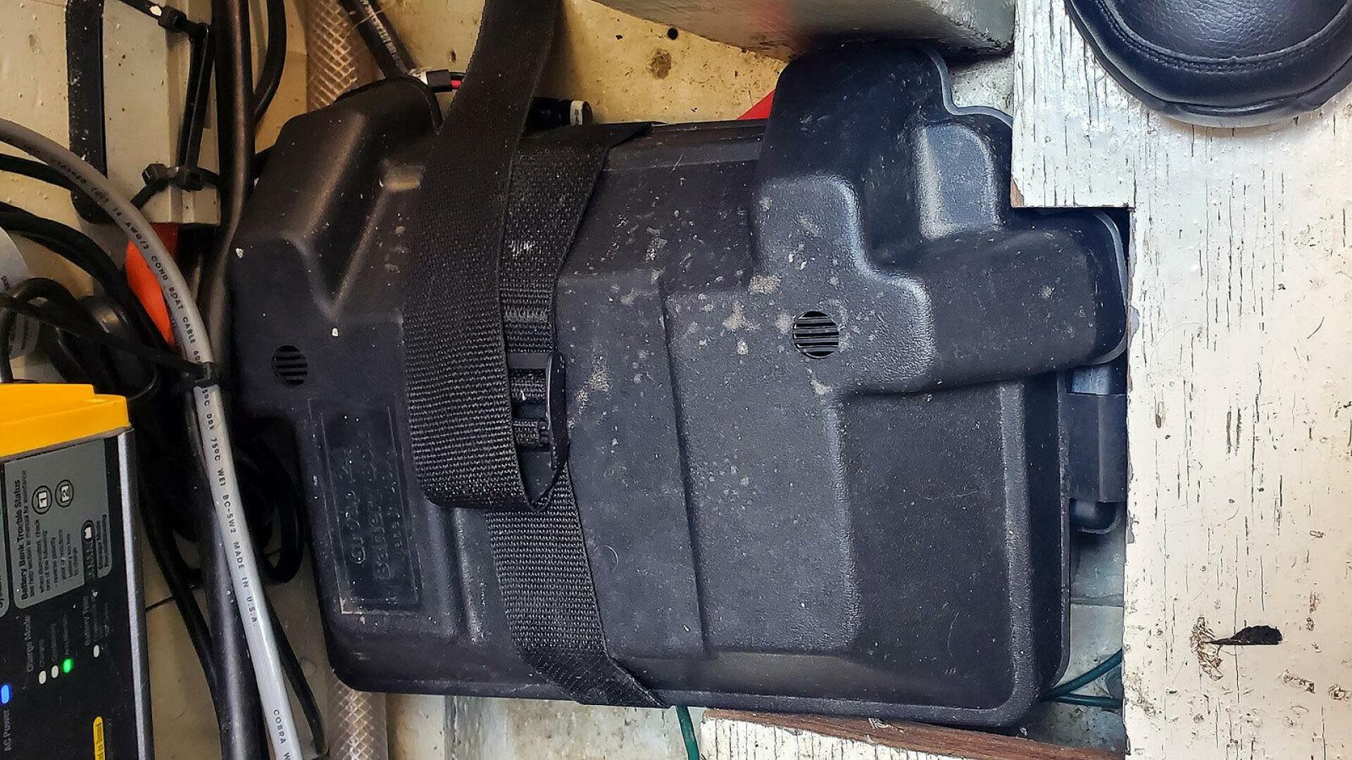 Thruster Battery Bank