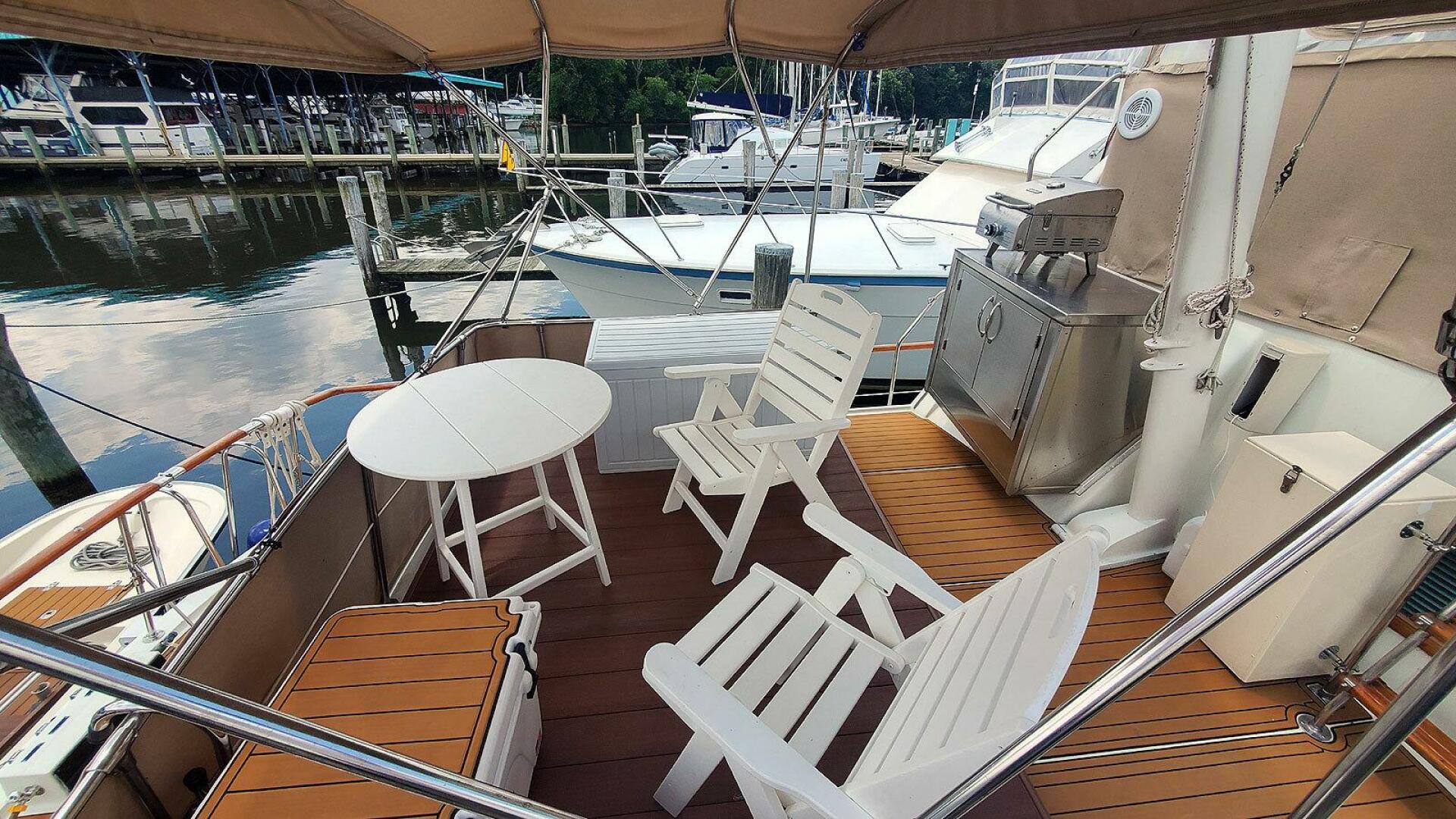 Sundeck Port