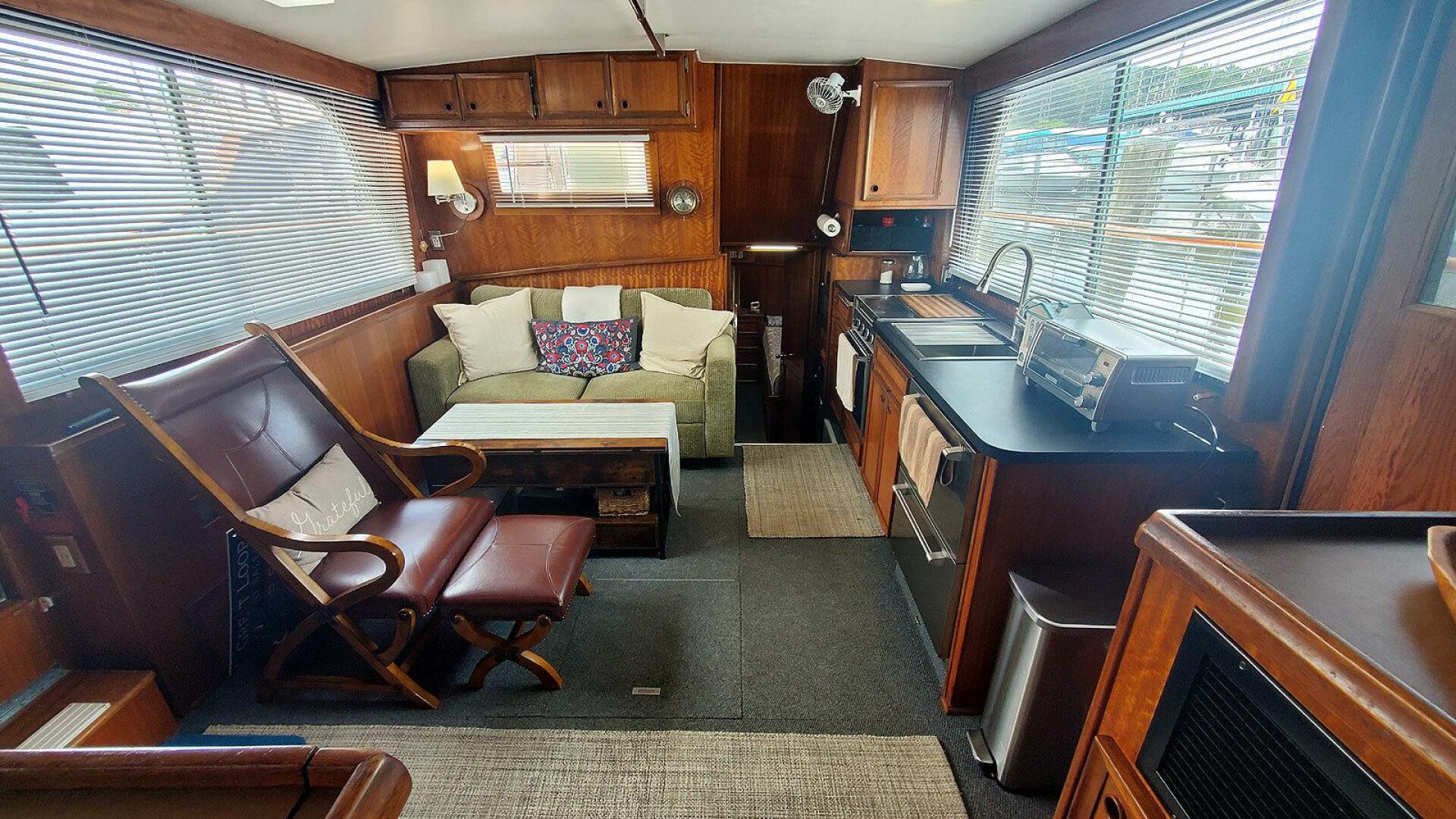 Main Cabin Aft