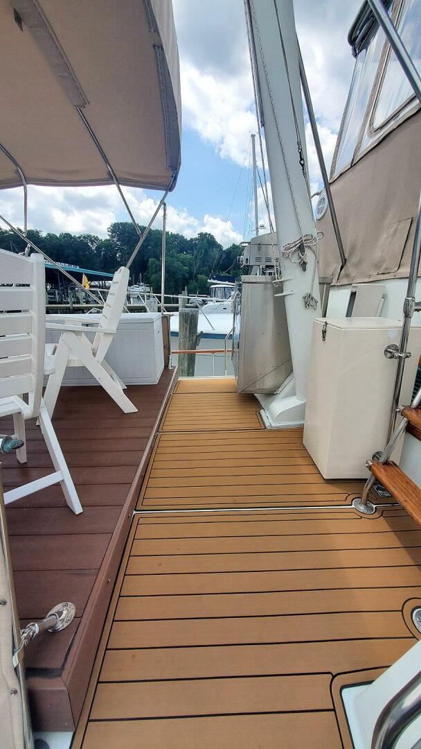 Sundeck Passageway Port