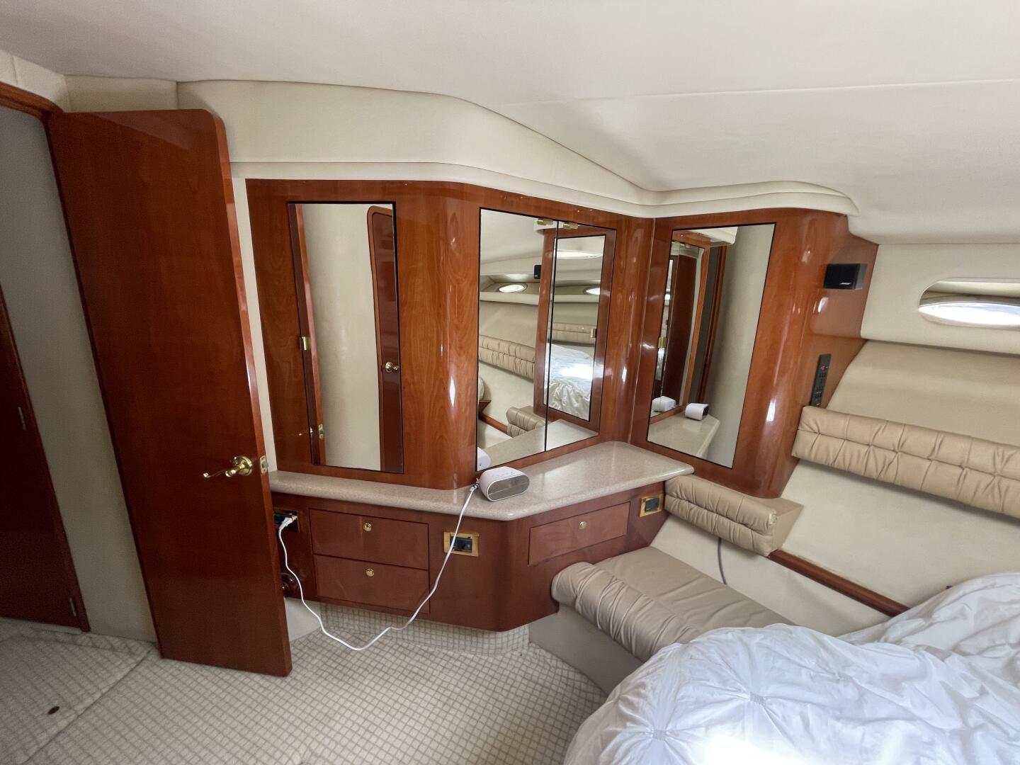 BROWN EYED GIRLS 63ft Sea Ray Yacht For Sale