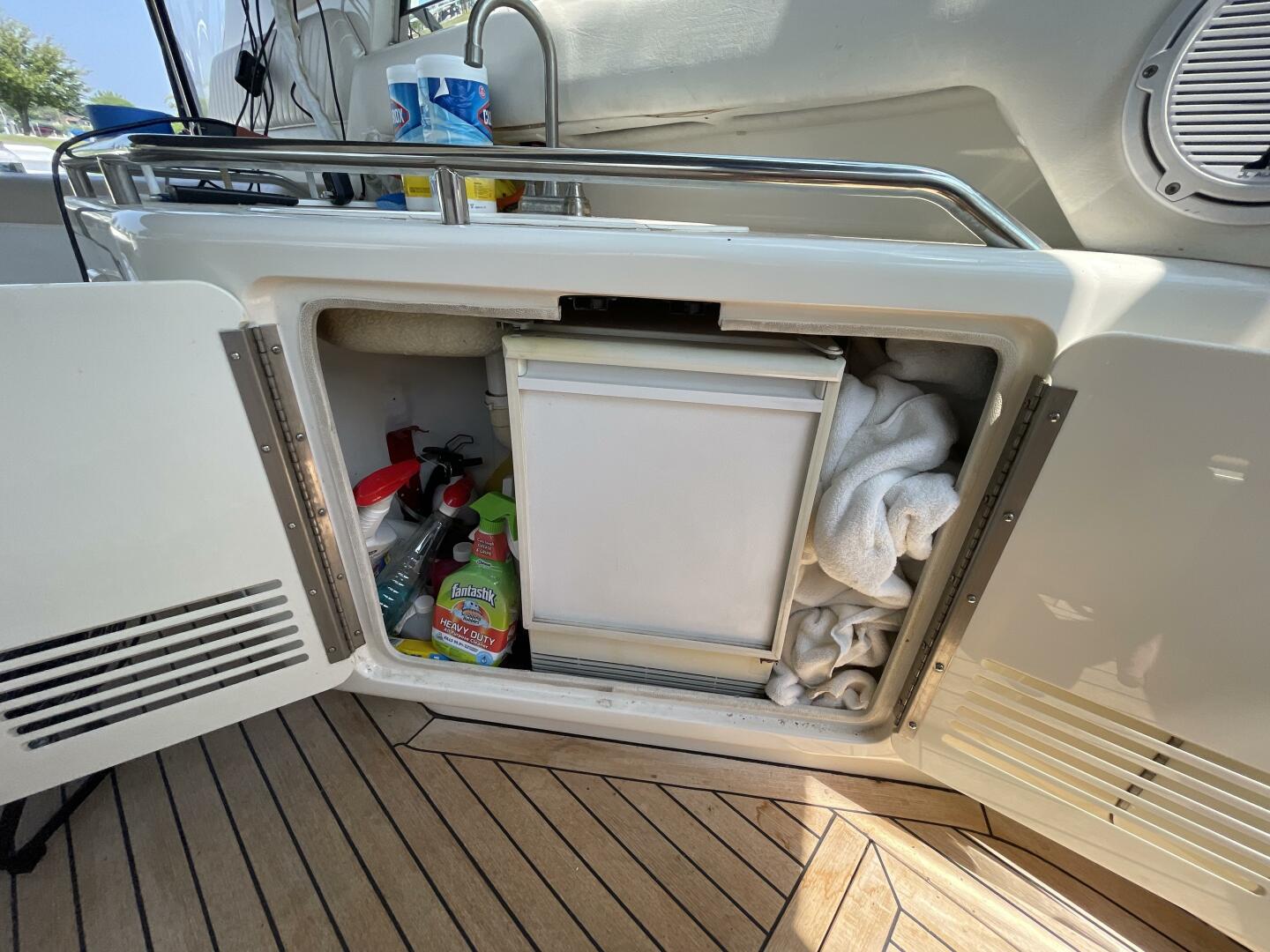 BROWN EYED GIRLS 63ft Sea Ray Yacht For Sale