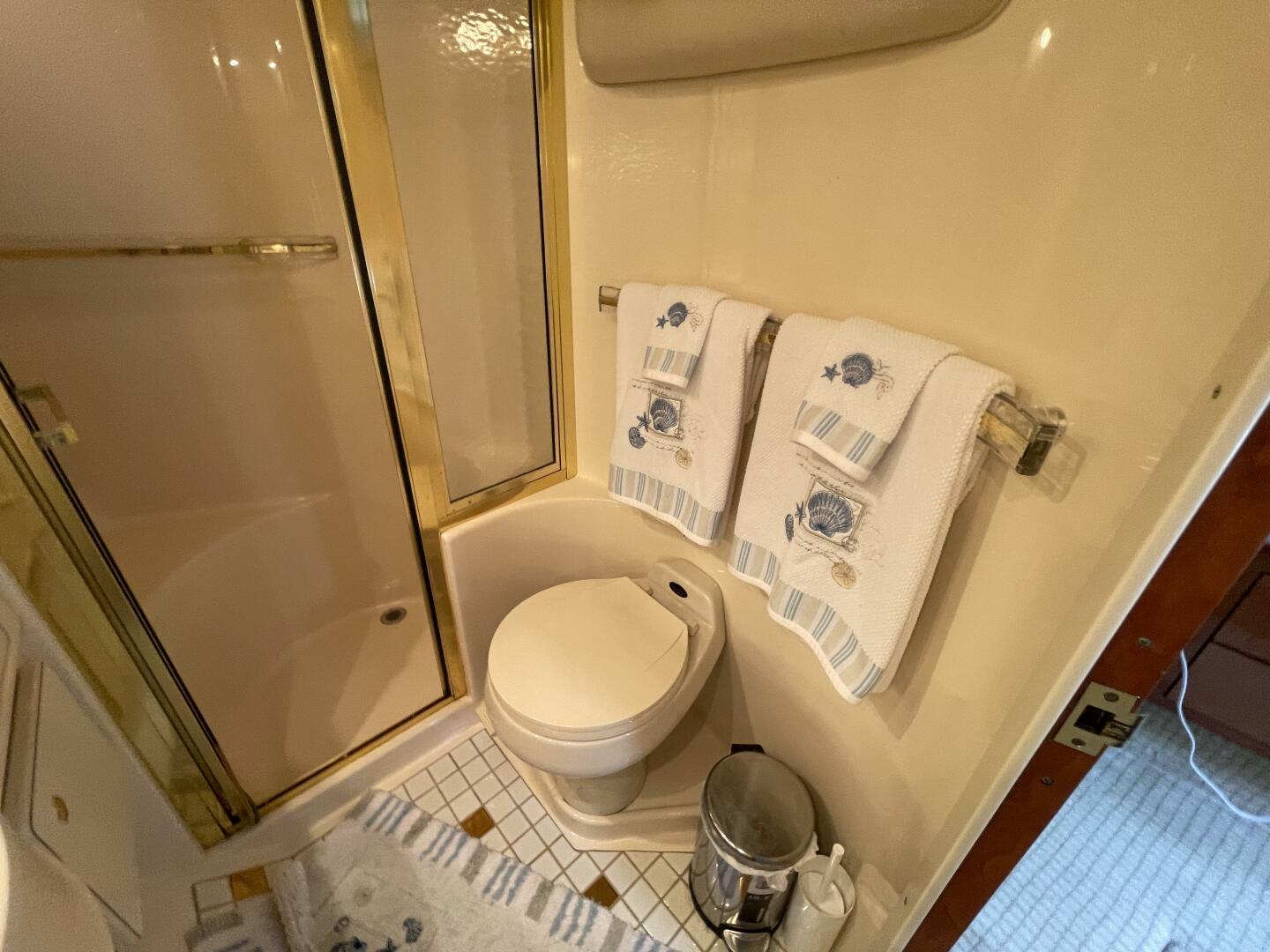 BROWN EYED GIRLS 63ft Sea Ray Yacht For Sale