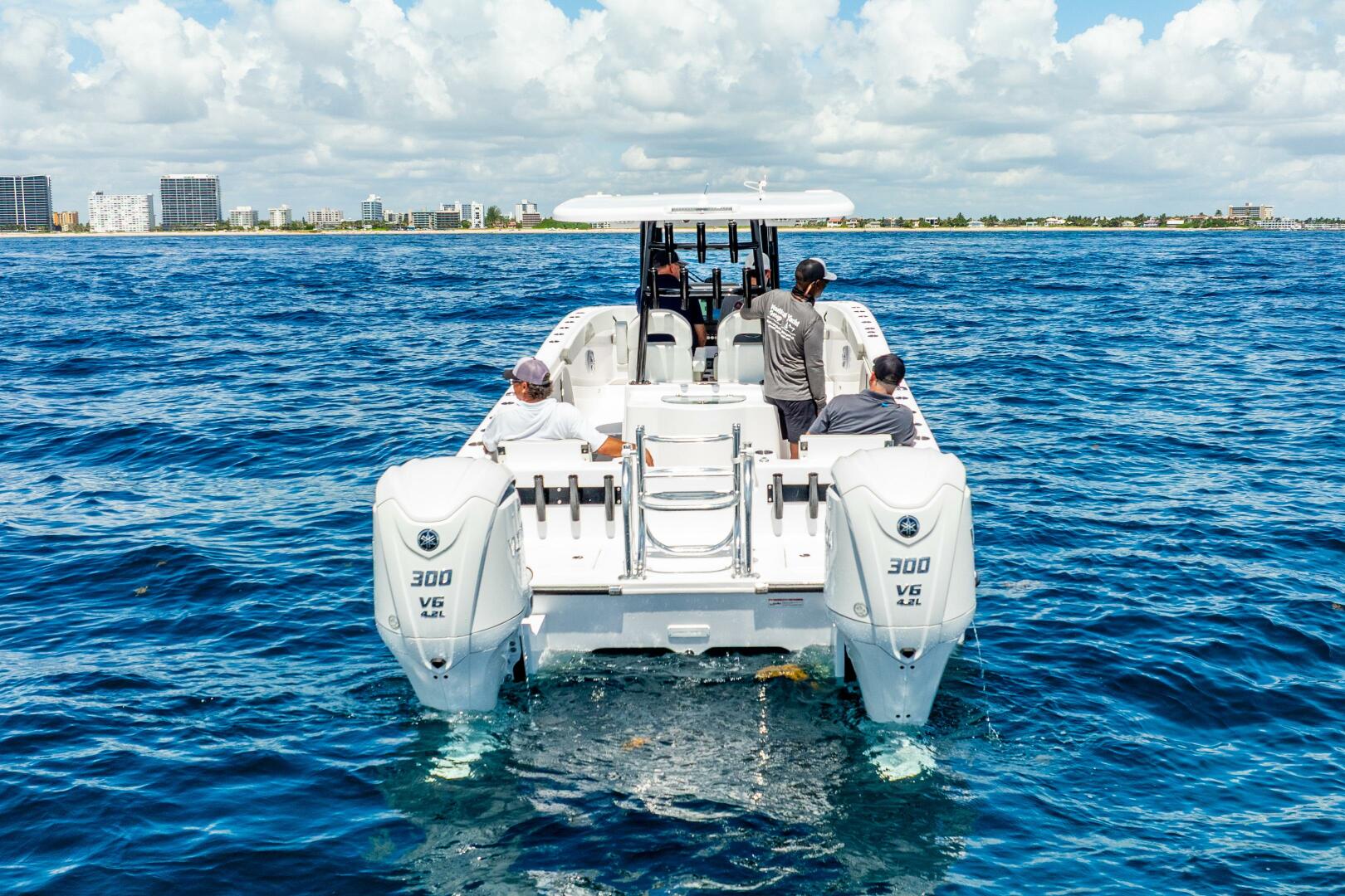 28ft Twin Vee Yacht For Sale