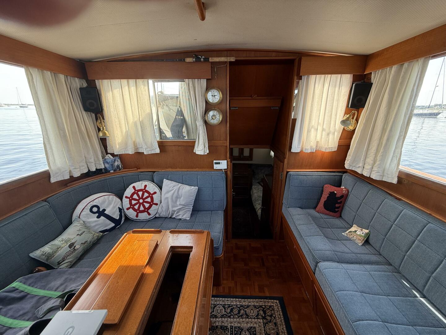 Light Dancing 36ft Grand Banks Yacht For Sale