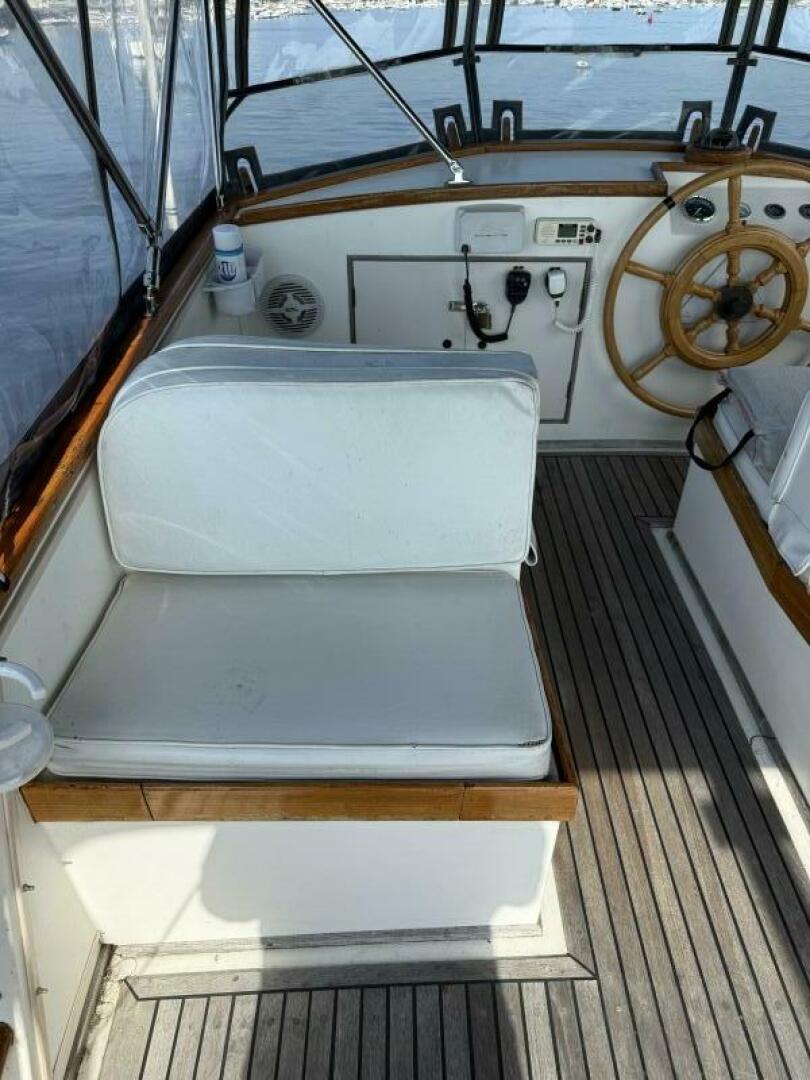Light Dancing 36ft Grand Banks Yacht For Sale
