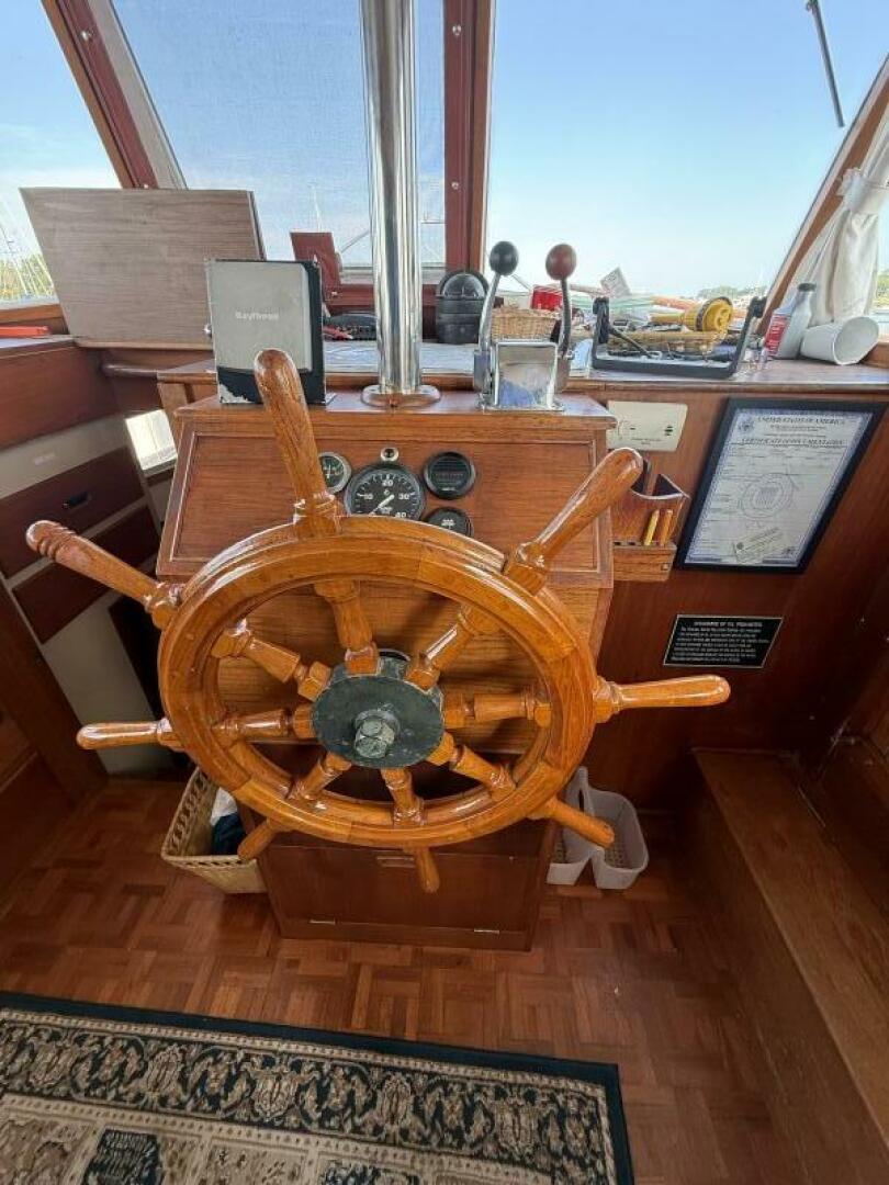 Light Dancing 36ft Grand Banks Yacht For Sale
