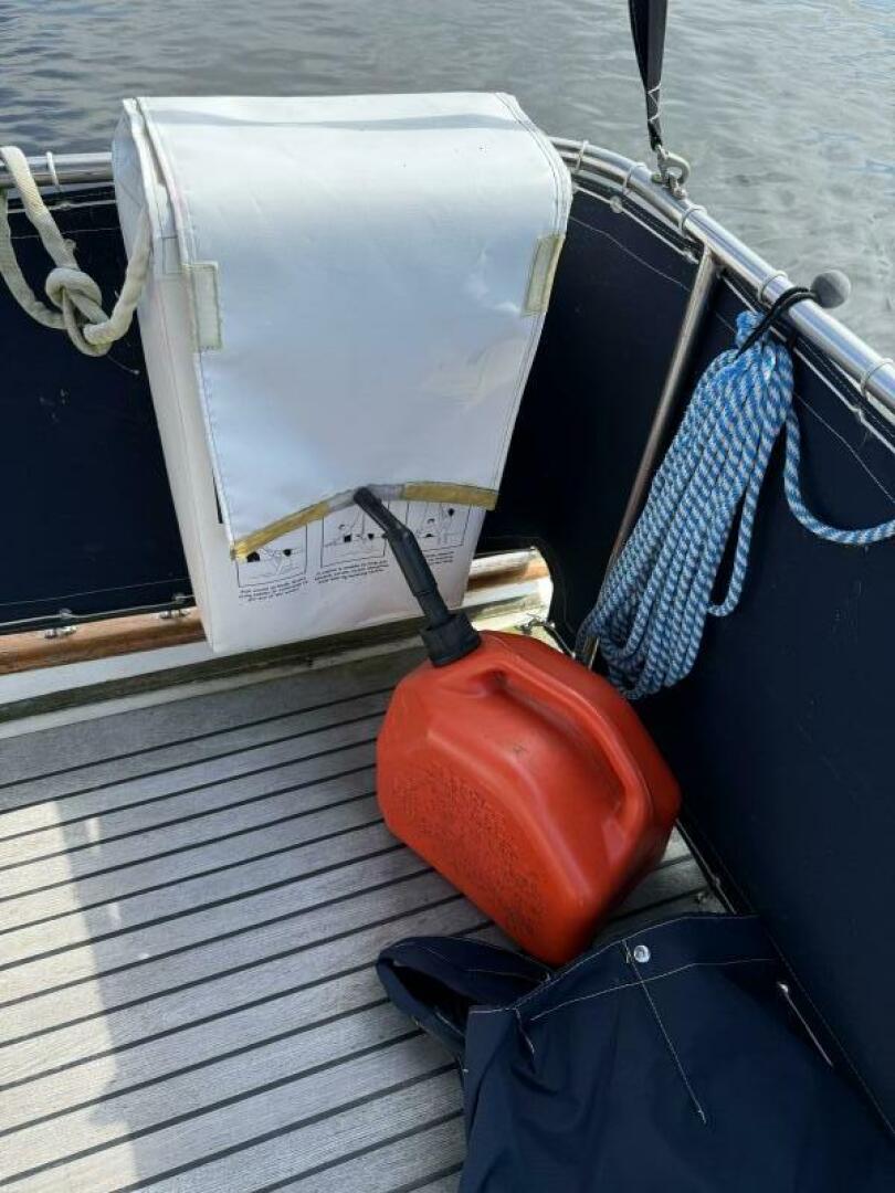 Light Dancing 36ft Grand Banks Yacht For Sale