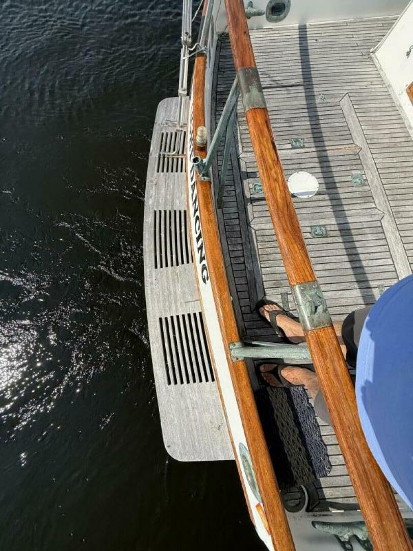 Light Dancing 36ft Grand Banks Yacht For Sale