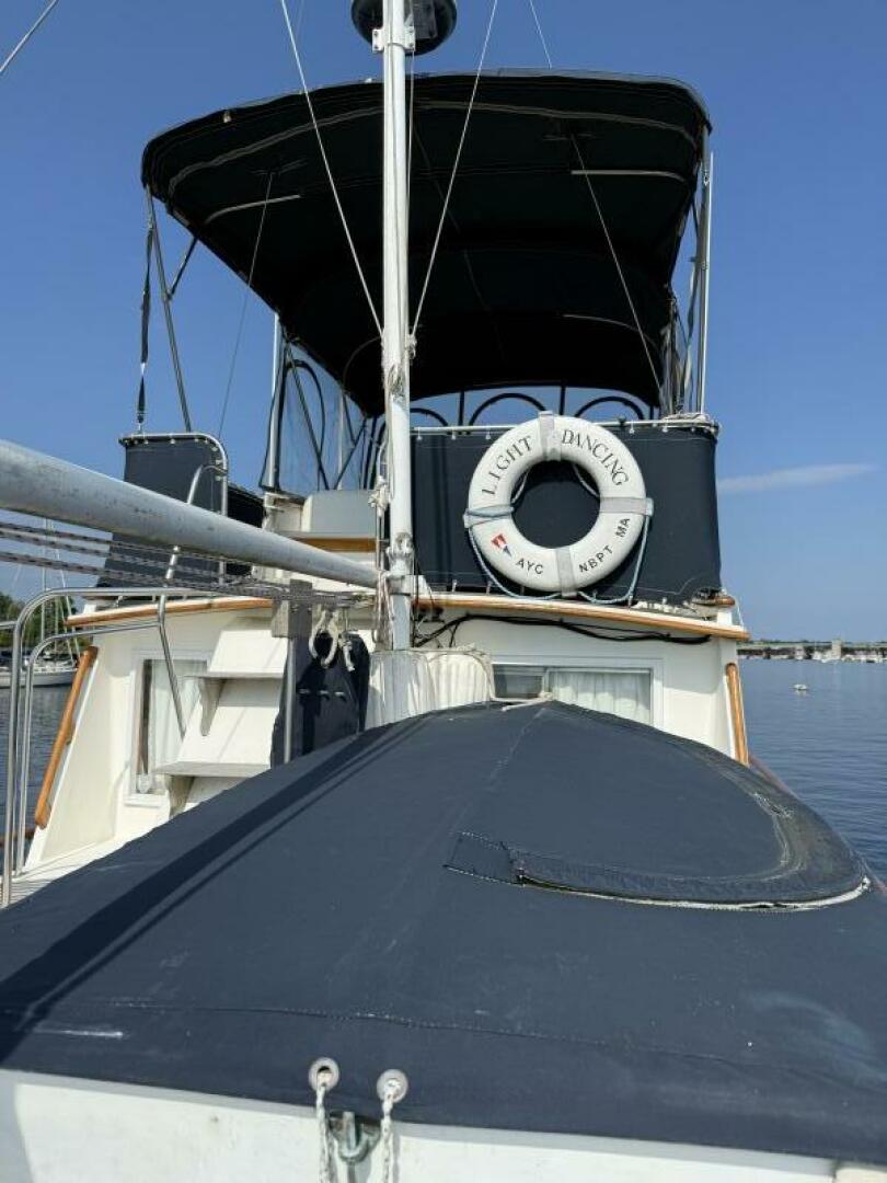 Light Dancing 36ft Grand Banks Yacht For Sale