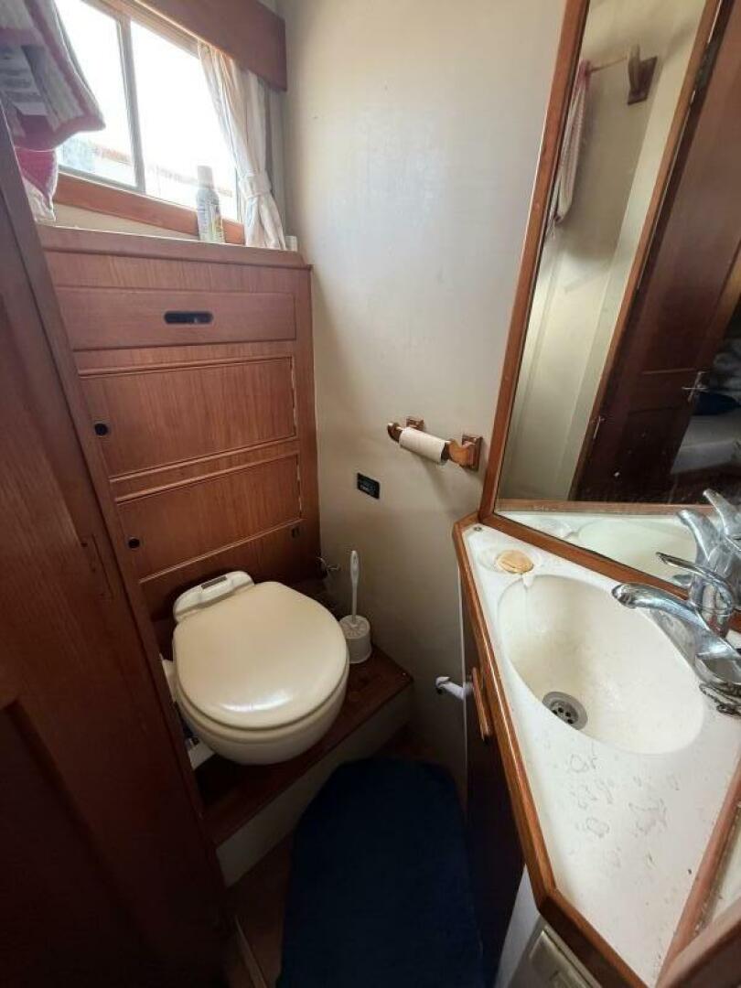 Light Dancing 36ft Grand Banks Yacht For Sale