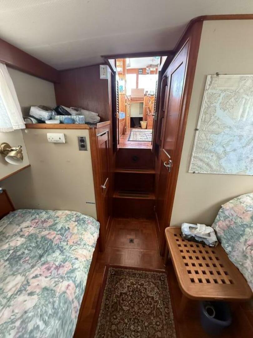 Light Dancing 36ft Grand Banks Yacht For Sale