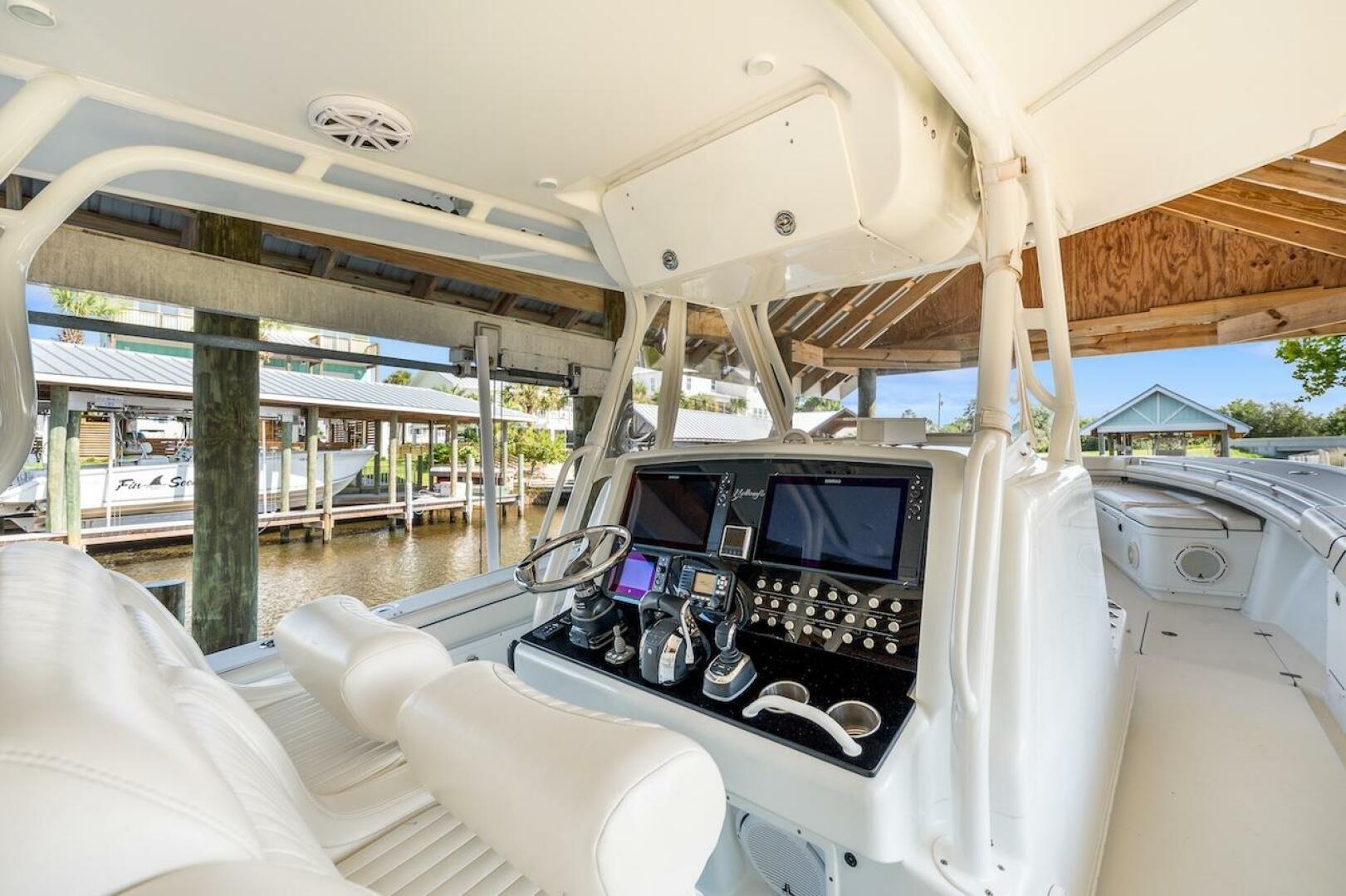 2015 Yellowfin 39 boat cockpit with advanced navigation syst